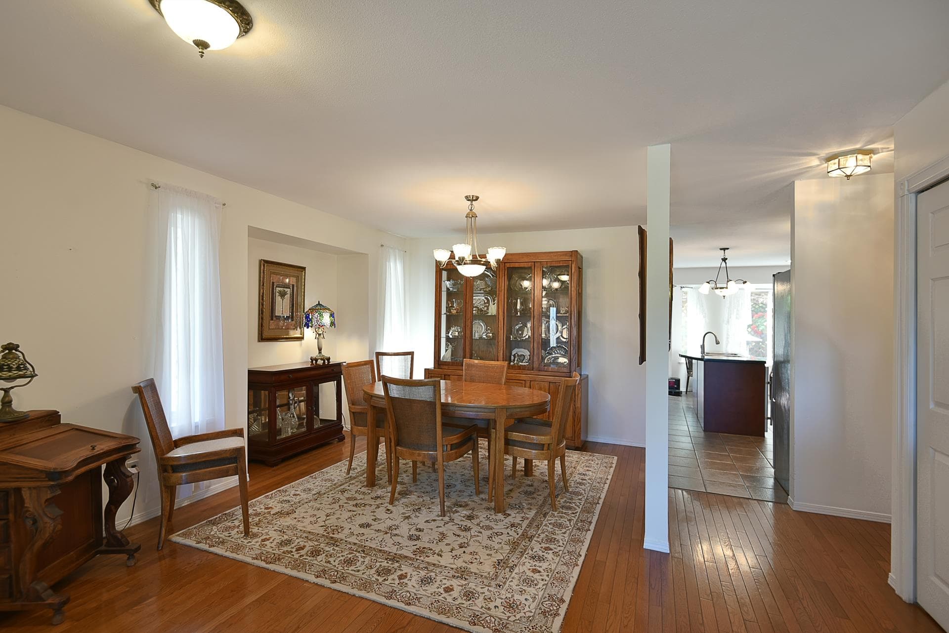 5875 Turnstone Crescent, Sechelt, V7Z 0L9 — photo 3