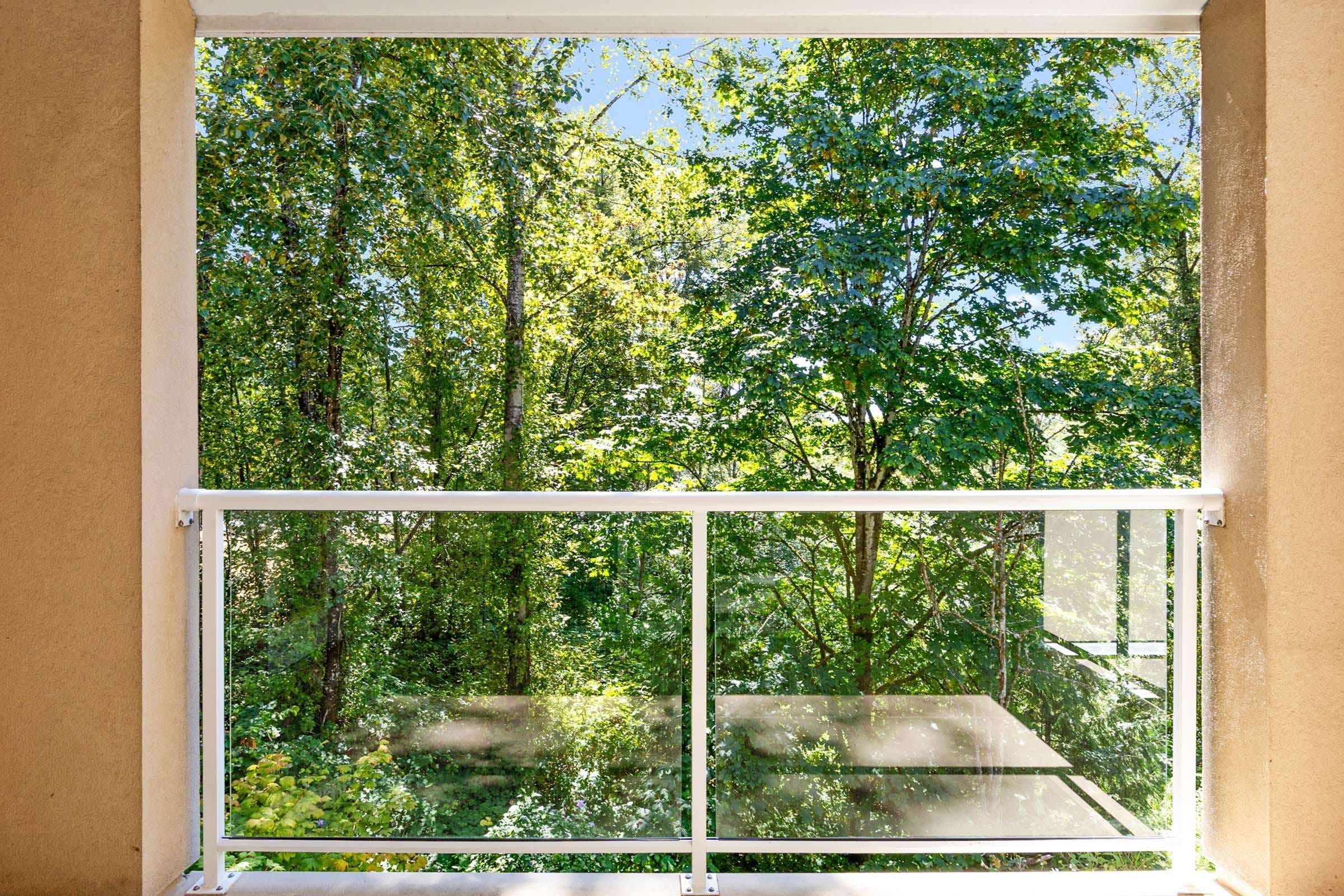 302 - 22722 Lougheed Highway, Maple Ridge, V2X 2V6 — photo 2
