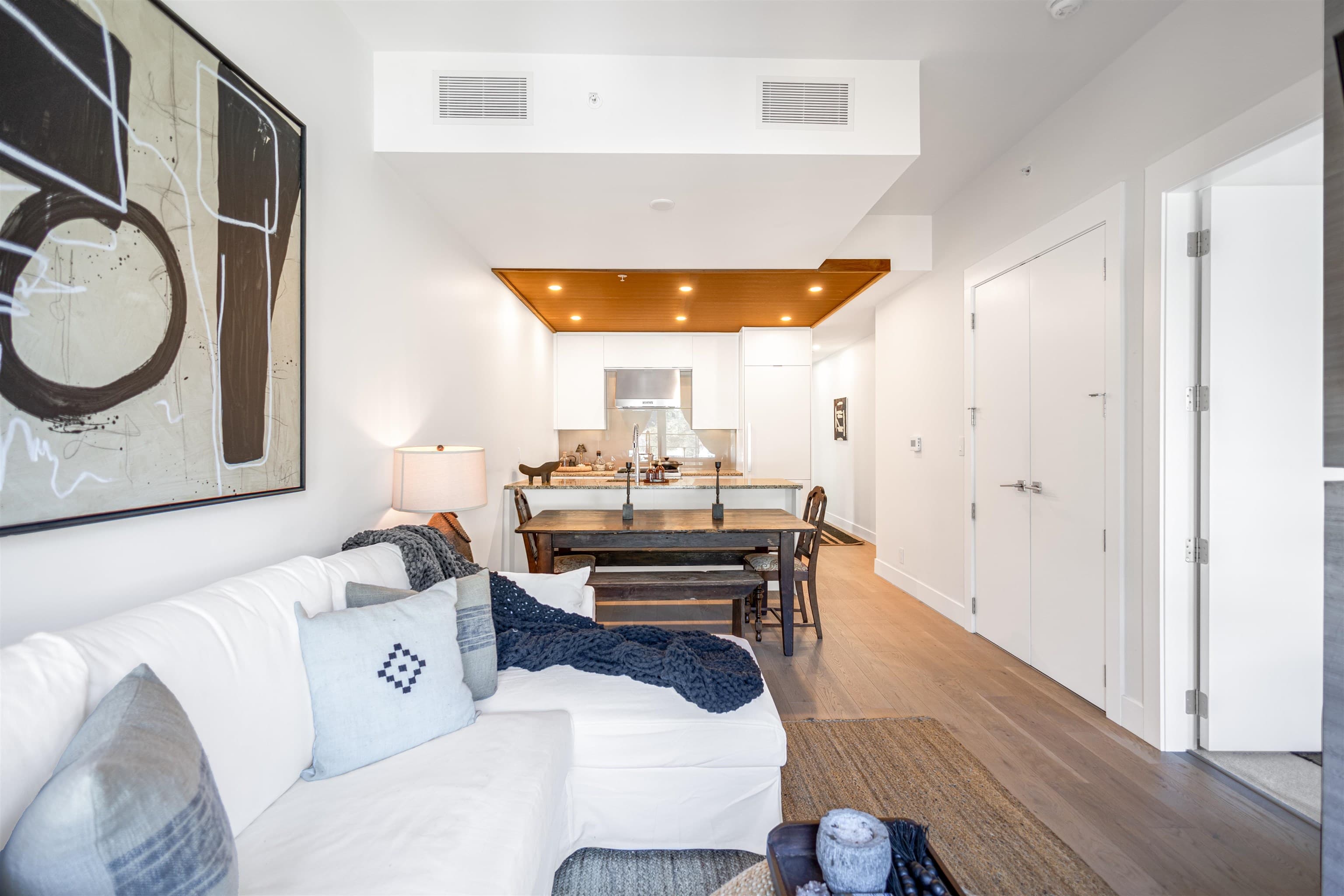 408 - 6687 Nelson Avenue, West Vancouver, V7W 2B2 — photo 4