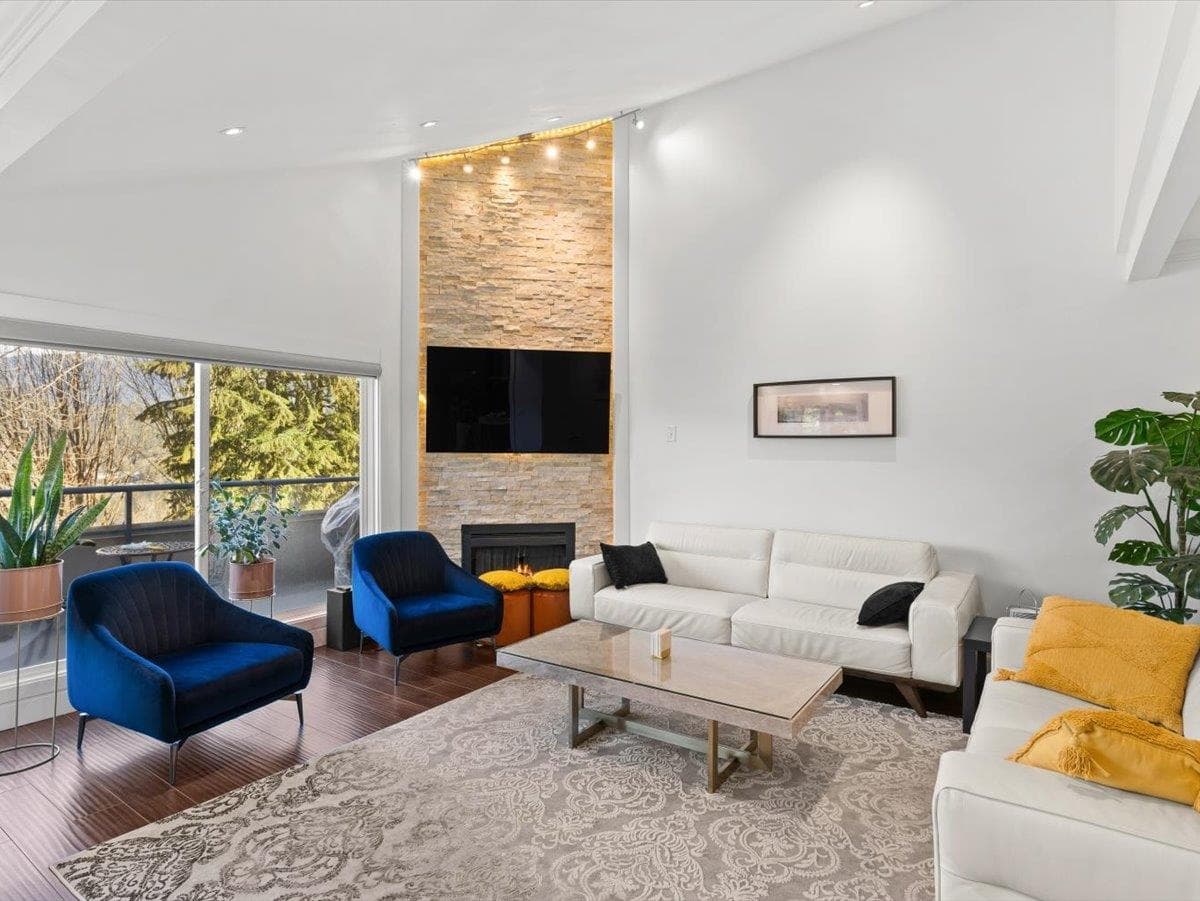 62 Shoreline Circle, Port Moody, V3N 0H2 — photo 2