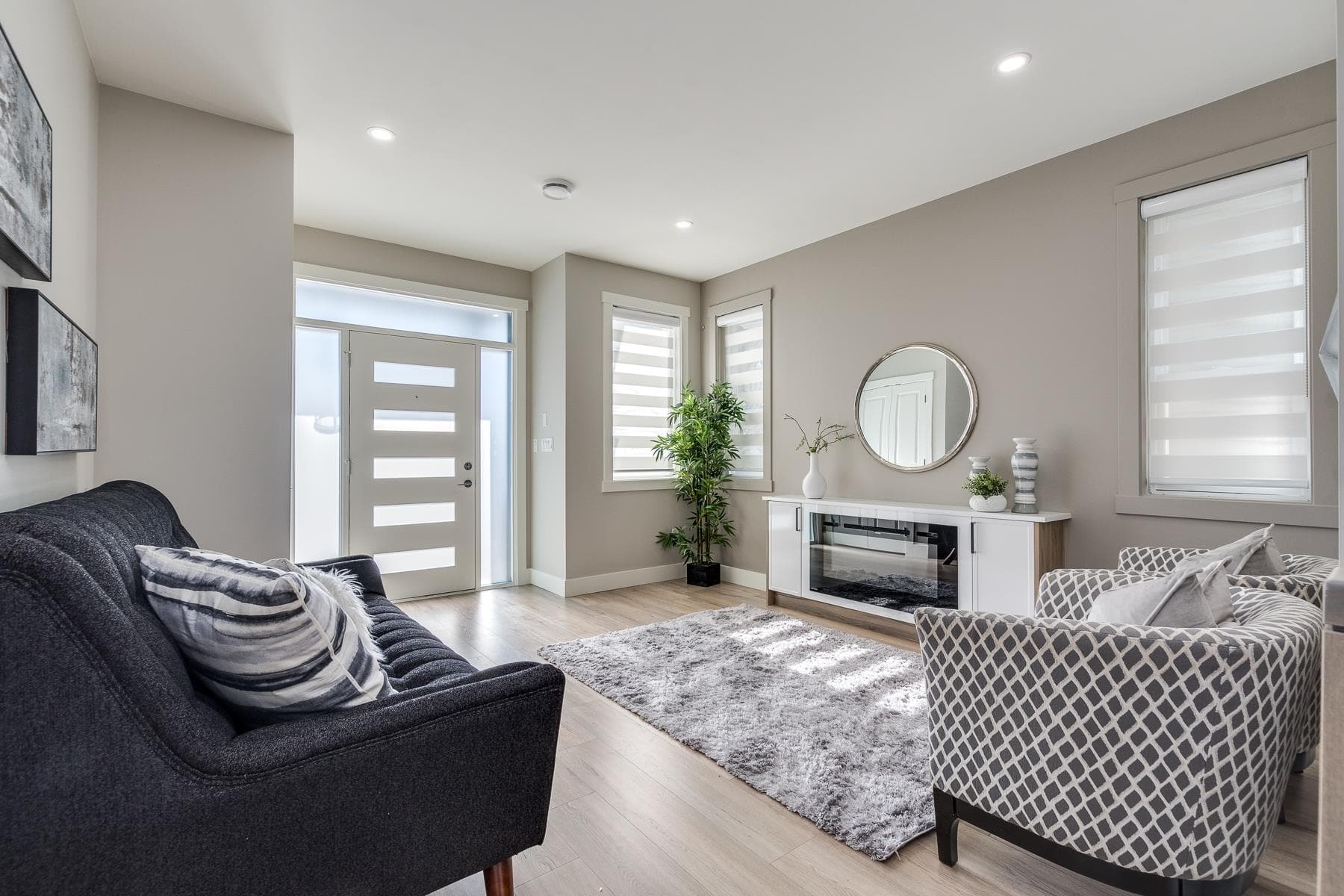 3427 Victoria Drive, Coquitlam, V3B 2V5 — photo 3
