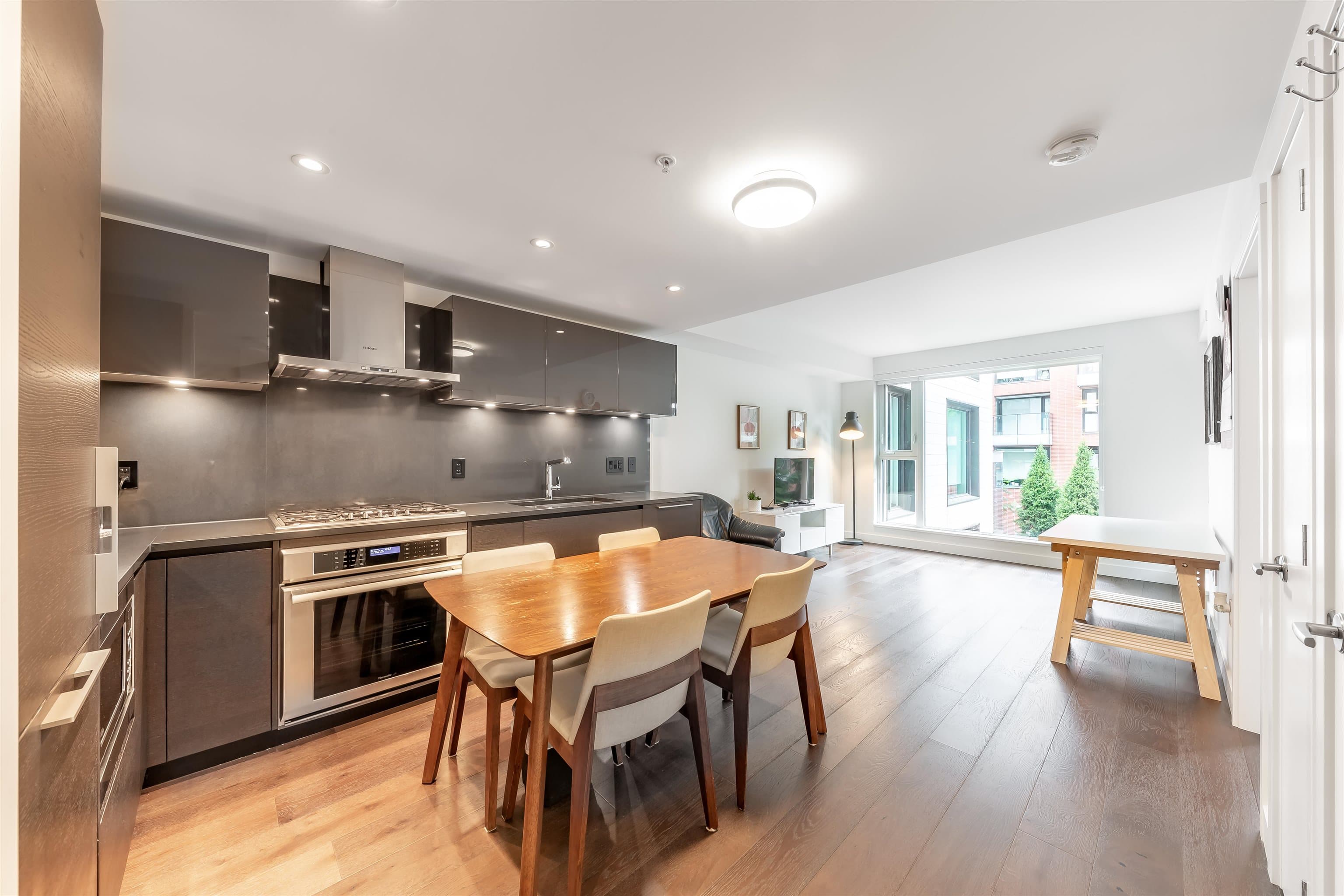201 - 1561 W 57th Avenue, Vancouver, V6P 0H5 — photo 3