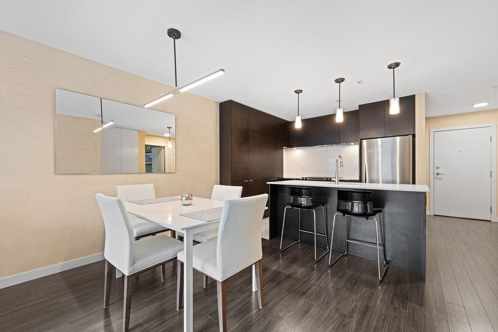 312 - 1679 Lloyd Avenue, Vancouver, V7P 0A9 — photo 3