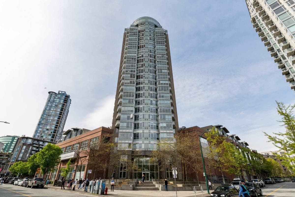 706 - 63 Keefer Place, Vancouver, V6B 6N6 — photo 1