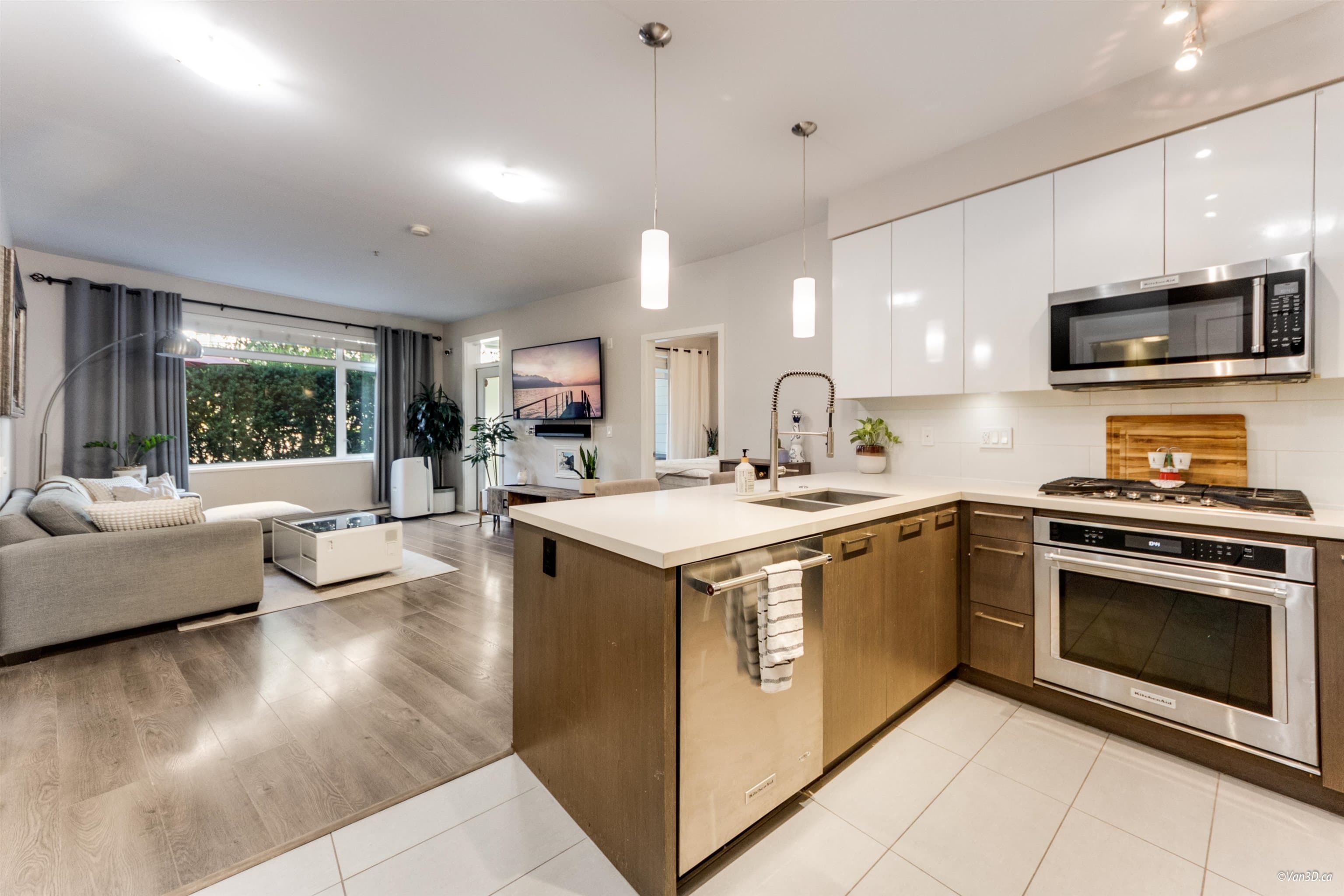 118 - 22 E Royal Avenue, New Westminster, V3L 0H1 — photo 2