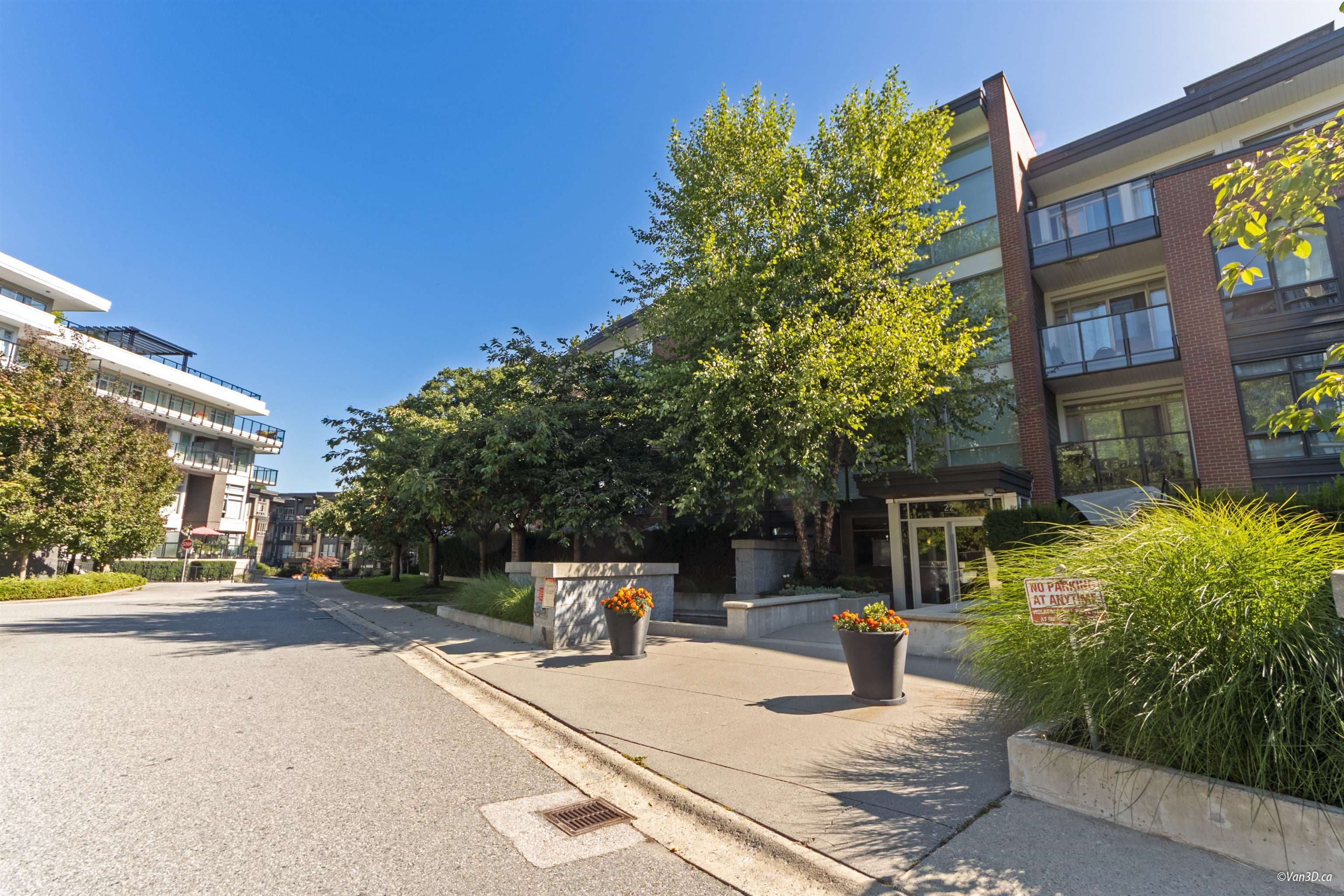 118 - 22 E Royal Avenue, New Westminster, V3L 0H1 — photo 1