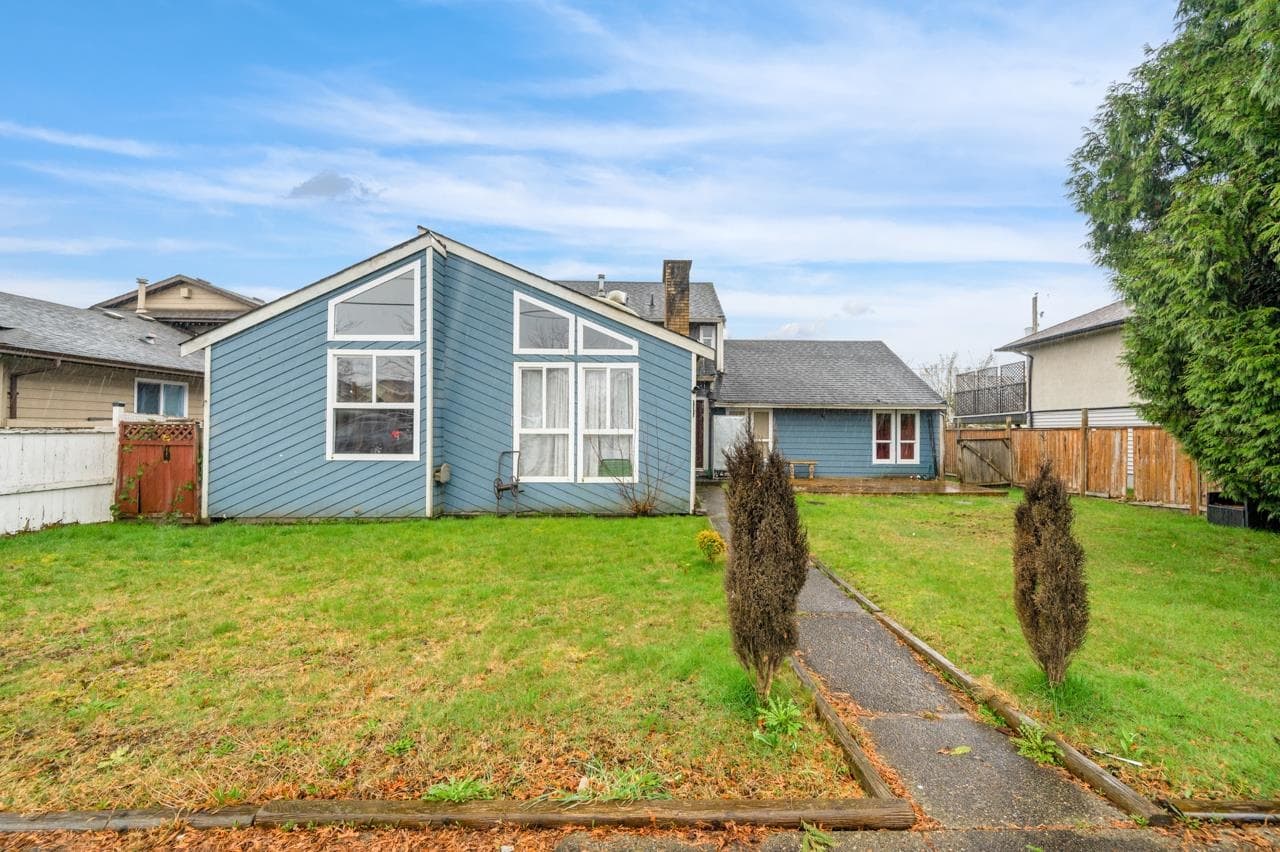 15128 96 Avenue, Surrey