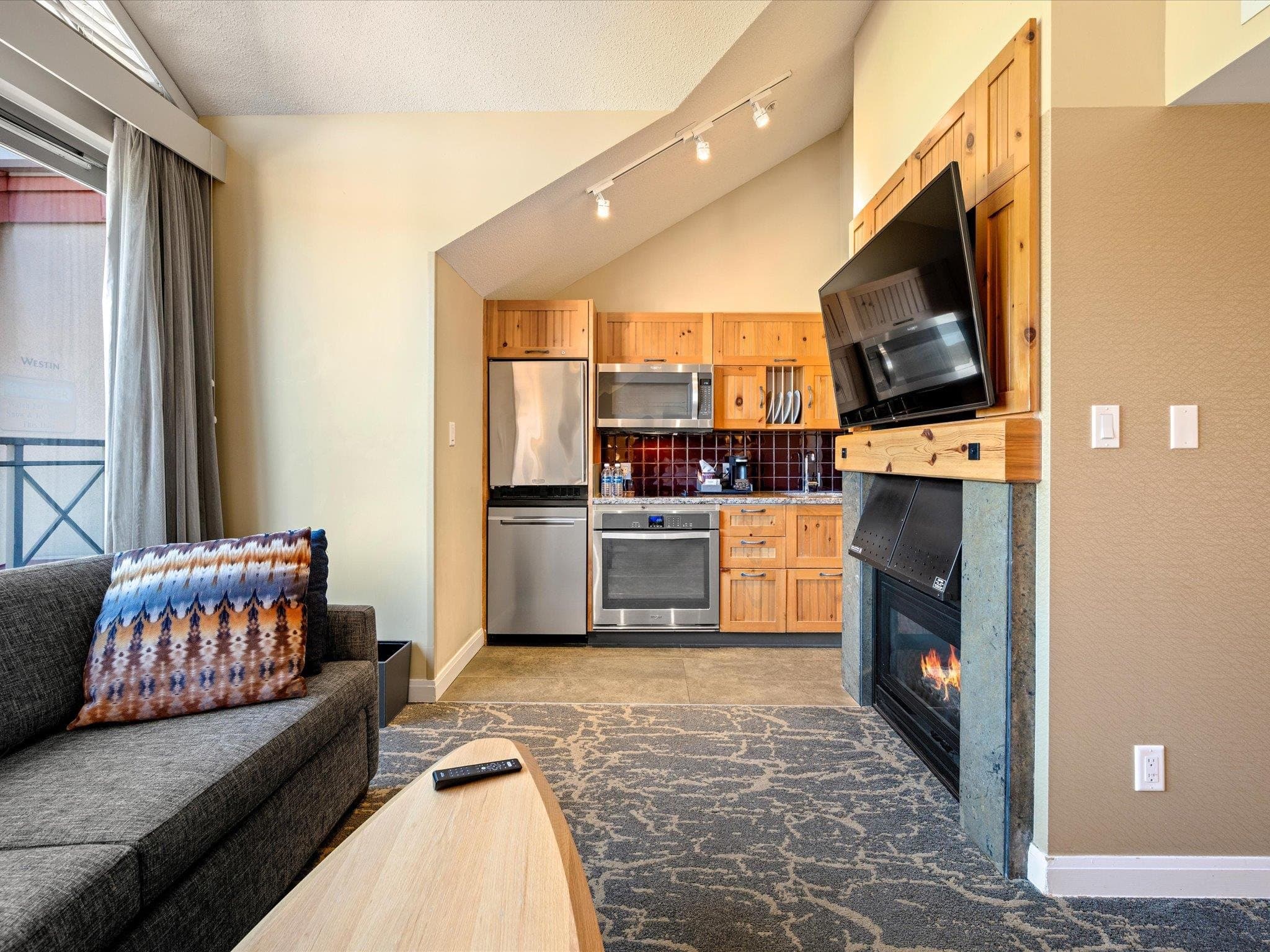 904 - 4090 Whistler Way, Whistler, V8E 1J3 — photo 5
