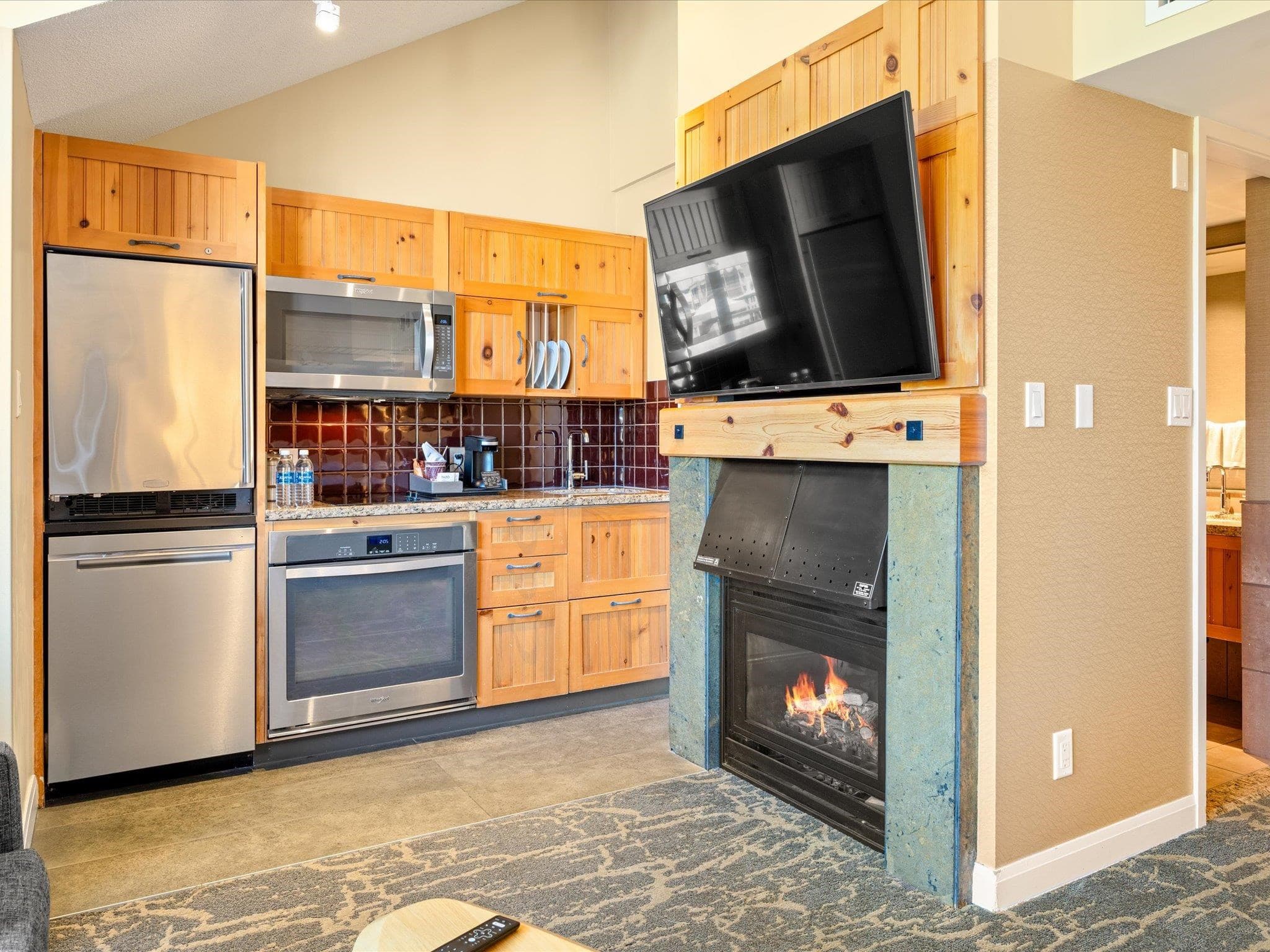 904 - 4090 Whistler Way, Whistler, V8E 1J3 — photo 4