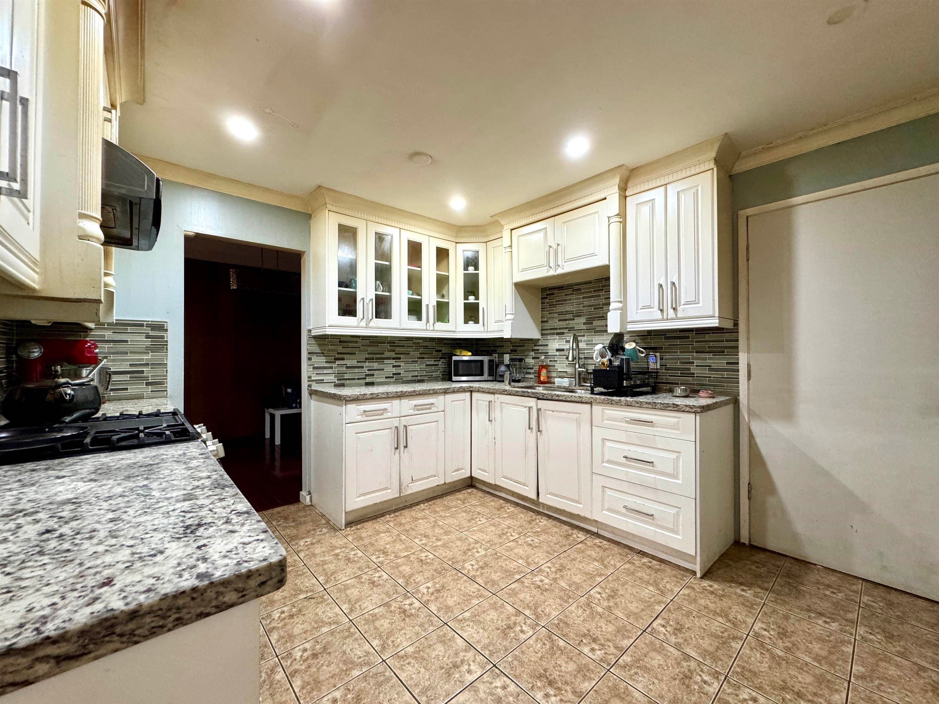 9525 125a Street, Surrey, V3V 4Z3 — photo 4