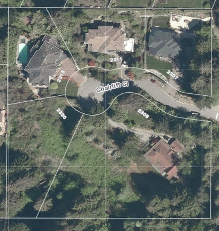 2320 Chairlift Close, West Vancouver