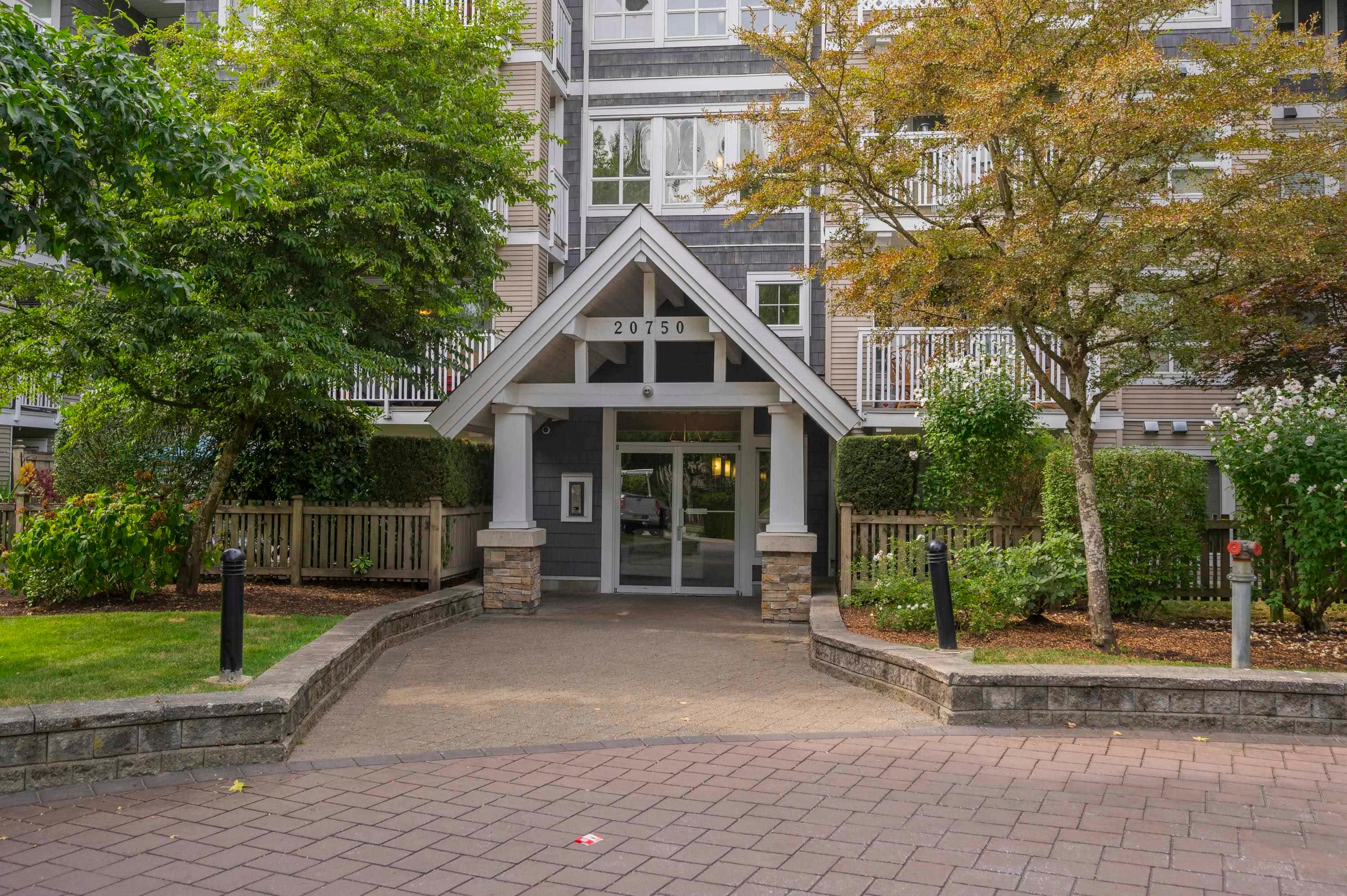 410 - 20750 Duncan Way, Langley, V3A 9J6 — photo 2