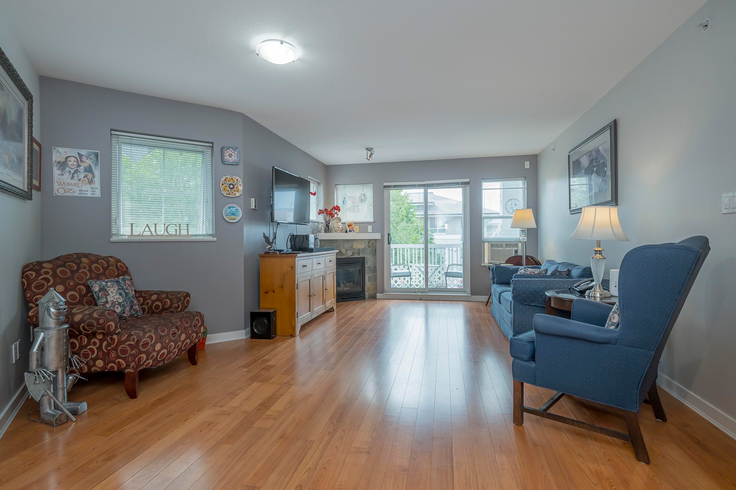 410 - 20750 Duncan Way, Langley, V3A 9J6 — photo 3