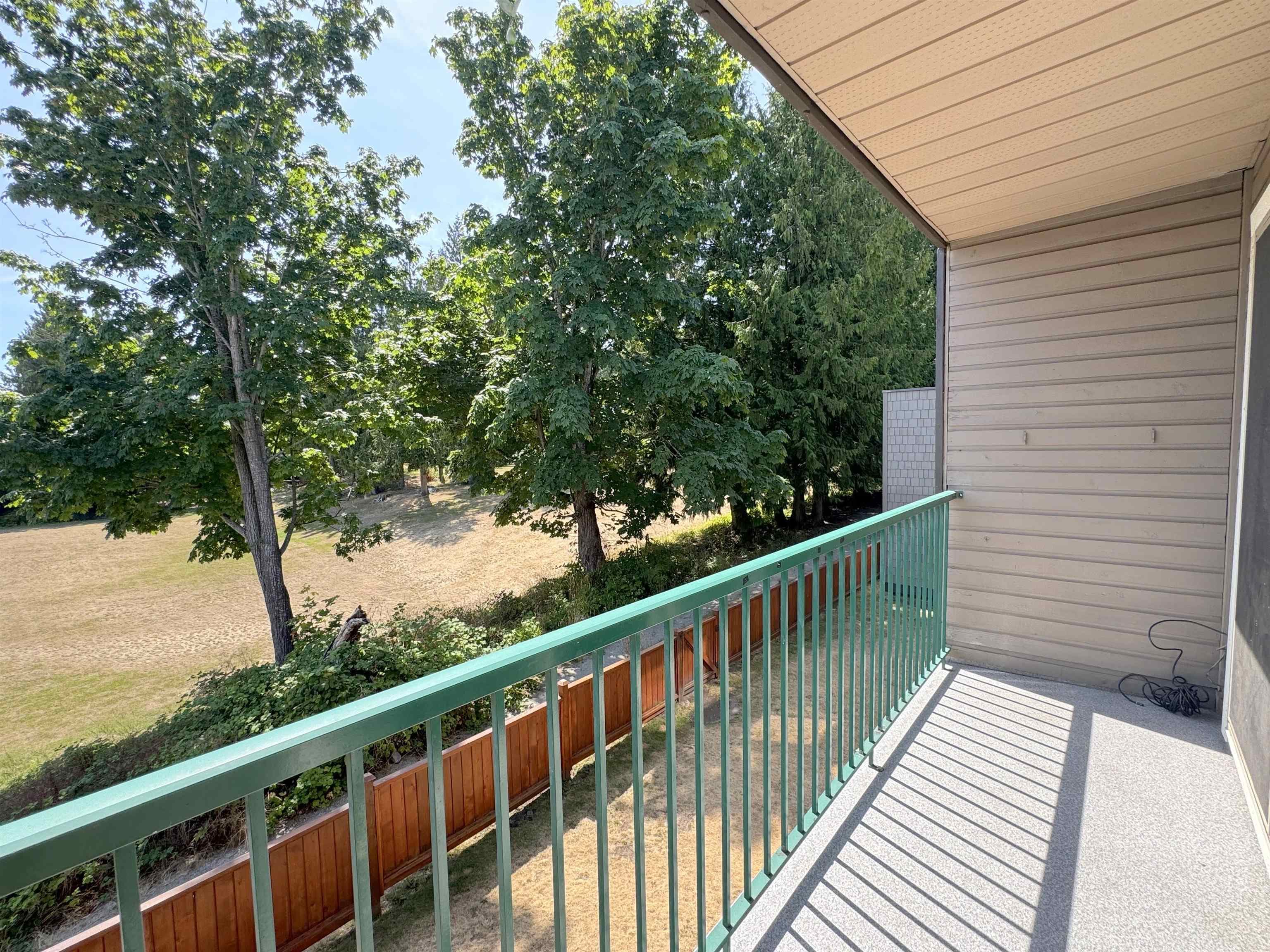33 - 622 Farnham Road, Gibsons, V0N 1V8 — photo 2