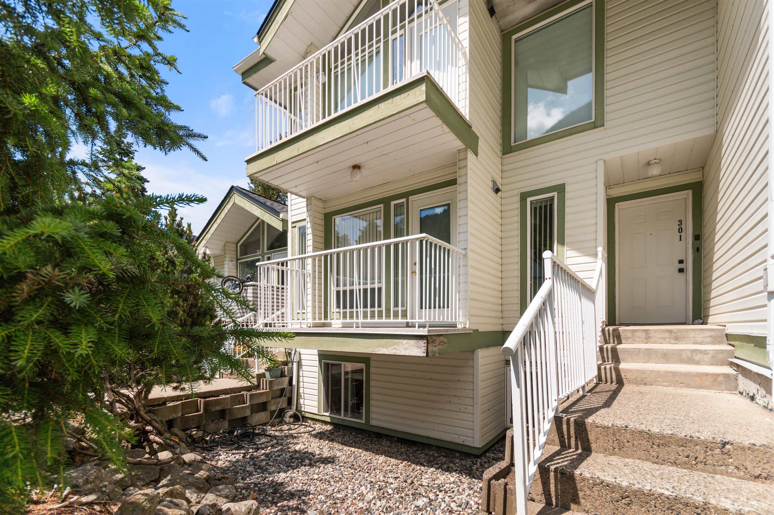 202 - 1275 Scott Drive, Hope
