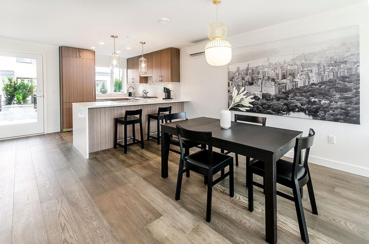 TH - 561 W 29th Avenue, Vancouver, V5Z 2H7 — photo 3