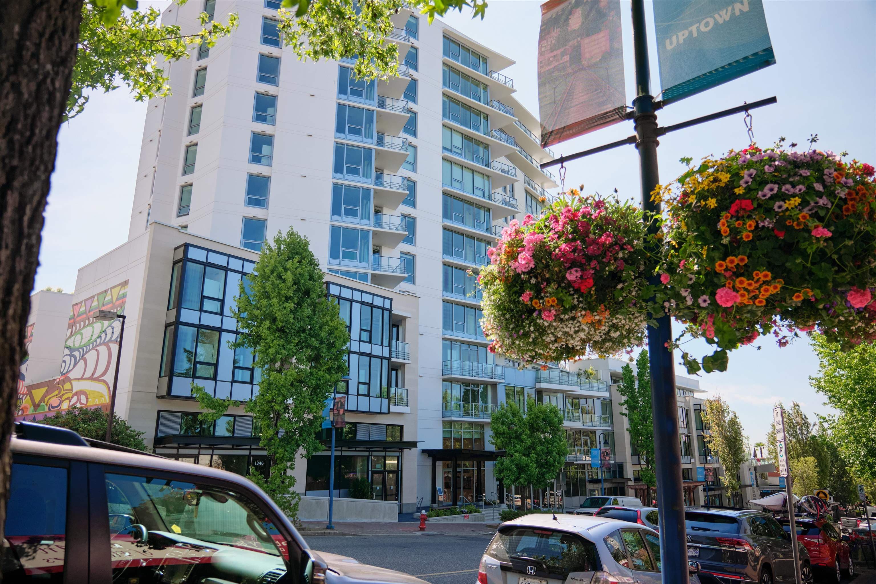 208 - 1342 Johnston Road, White Rock