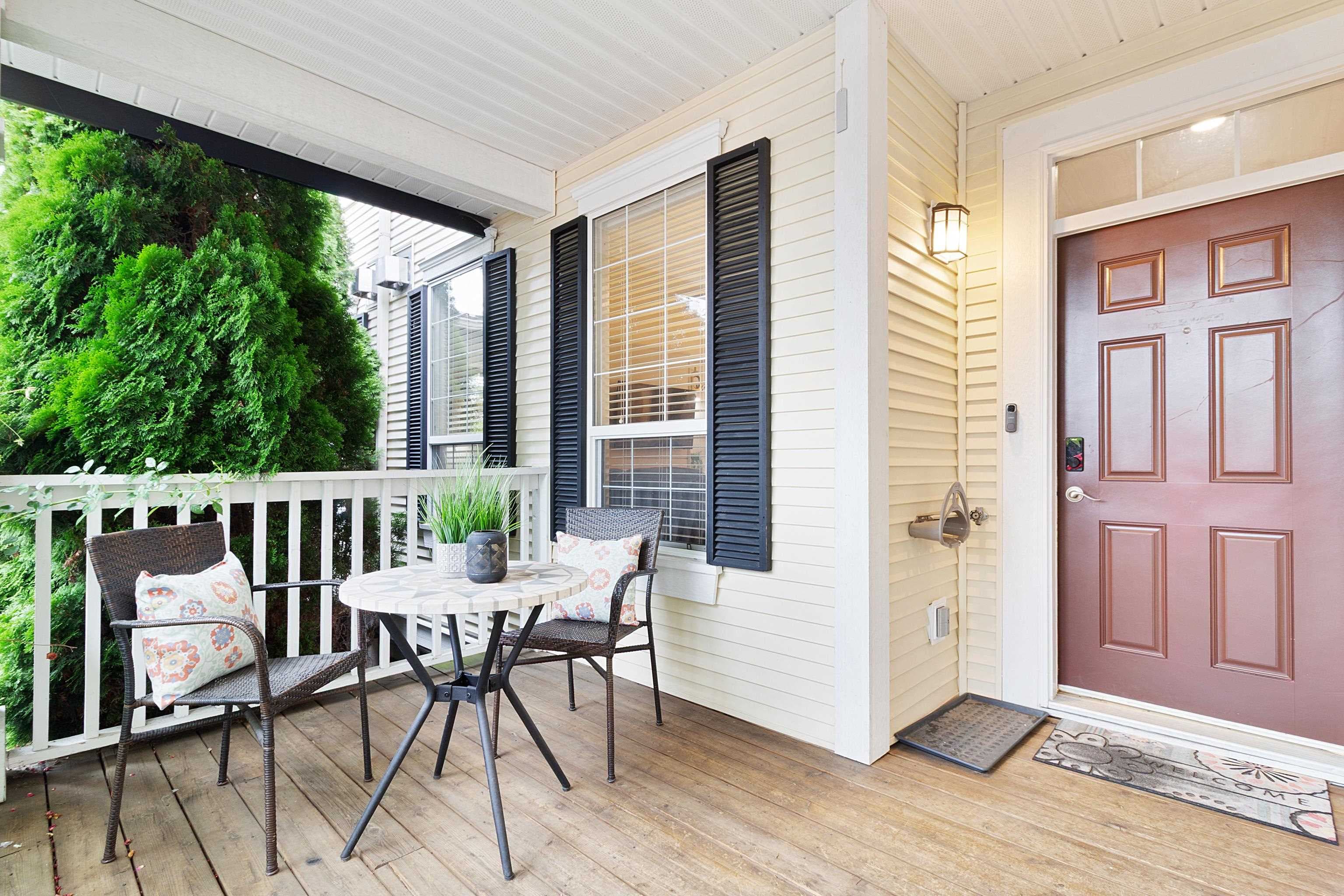 18043 70 Avenue, Surrey, V3S 6X3 — photo 2