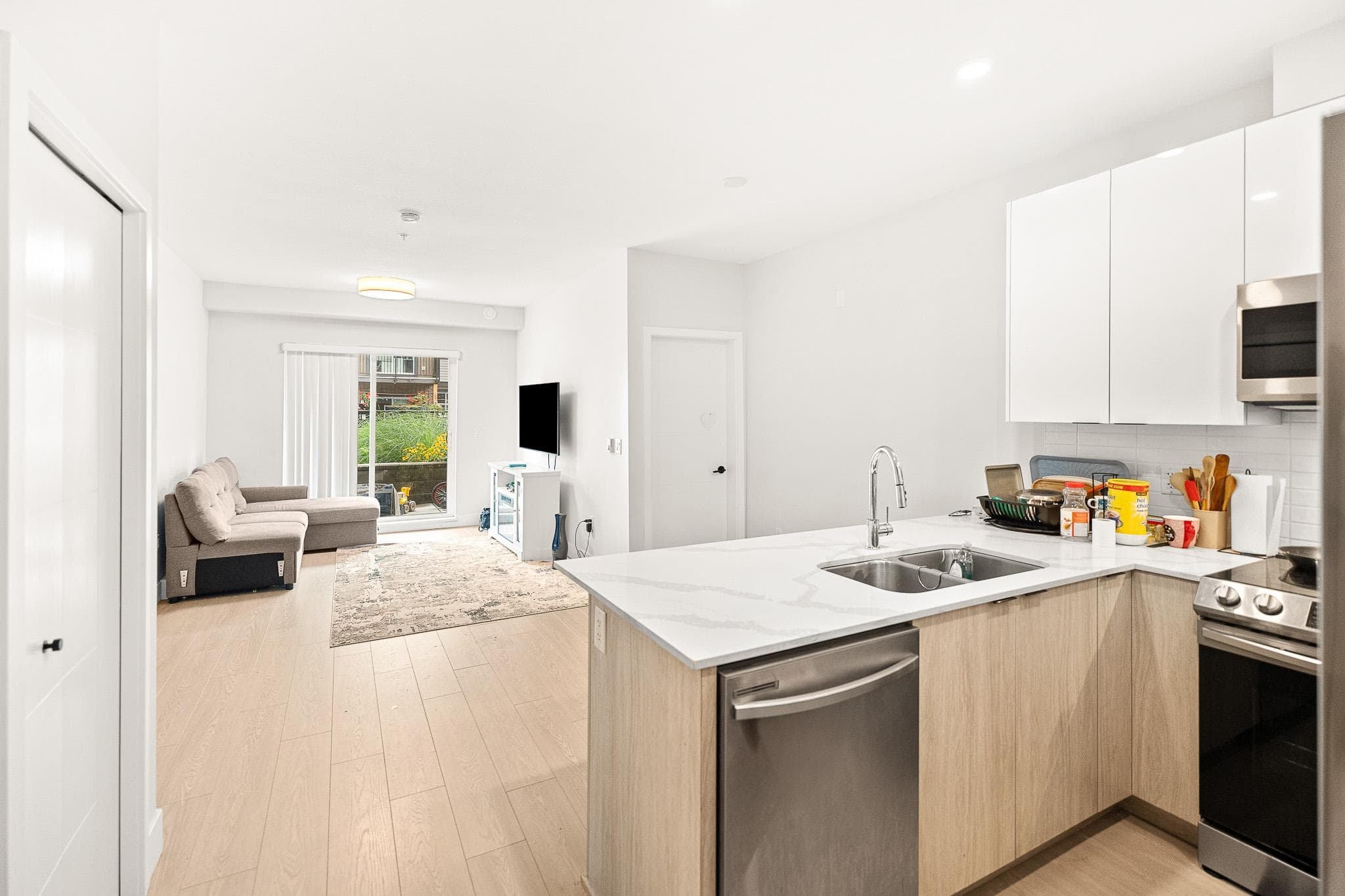 113 - 5486 199a Street, Langley, V3A 1J6 — photo 2