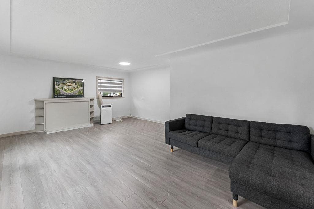 3008 Garden Drive, Vancouver, V5N 4X9 — photo 5