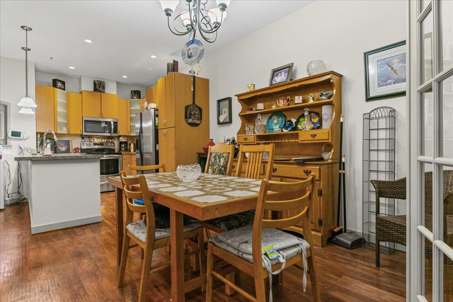 303 - 33485 South Fraser Way, Abbotsford, V2S 8P9 — photo 4