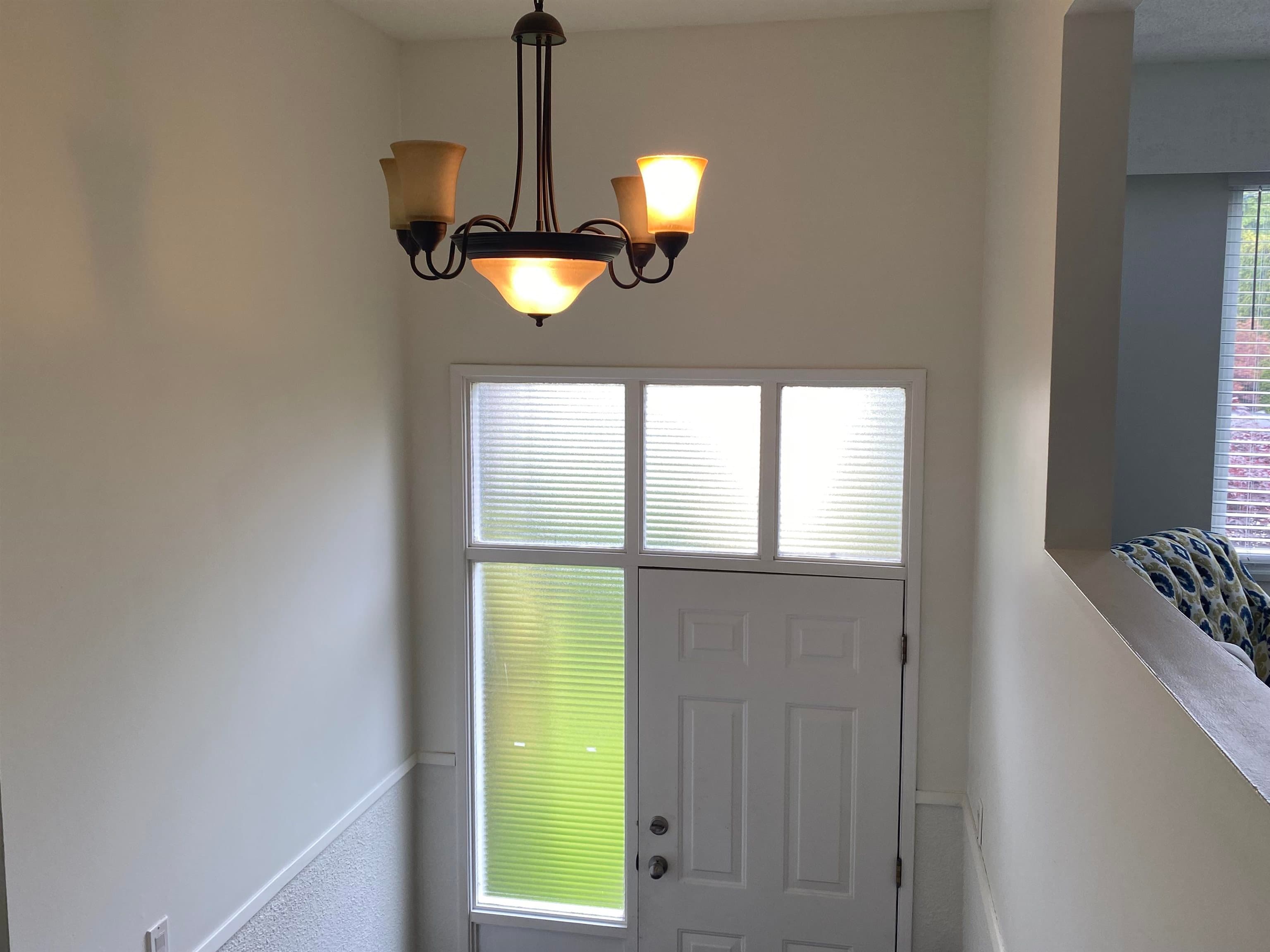 13728 Blackburn Avenue, White Rock, V4B 3B6 — photo 5