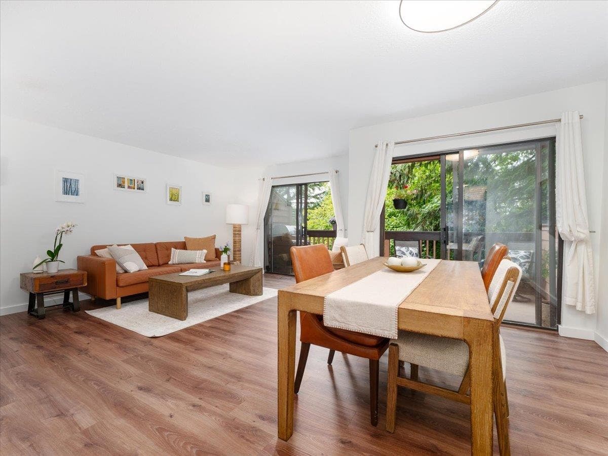 402 Cardiff Way, Port Moody, V3H 3T1 — photo 3