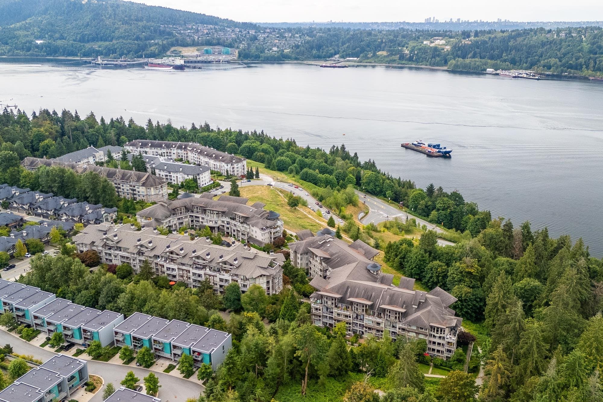 301 - 560 Raven Woods Drive, North Vancouver, V7G 2T3 — photo 2
