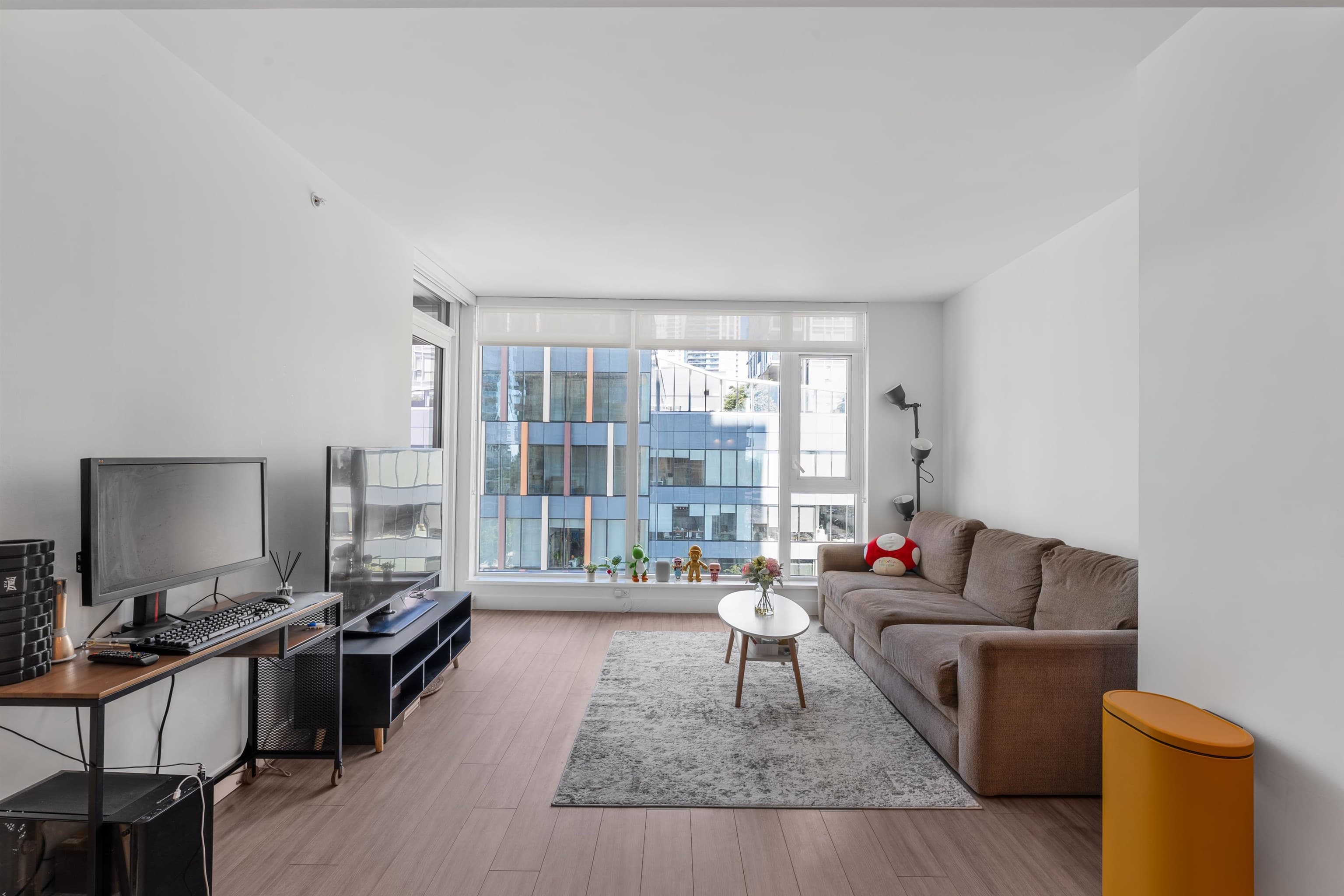 807 - 6398 Silver Avenue, Burnaby, V5H 0K7 — photo 5