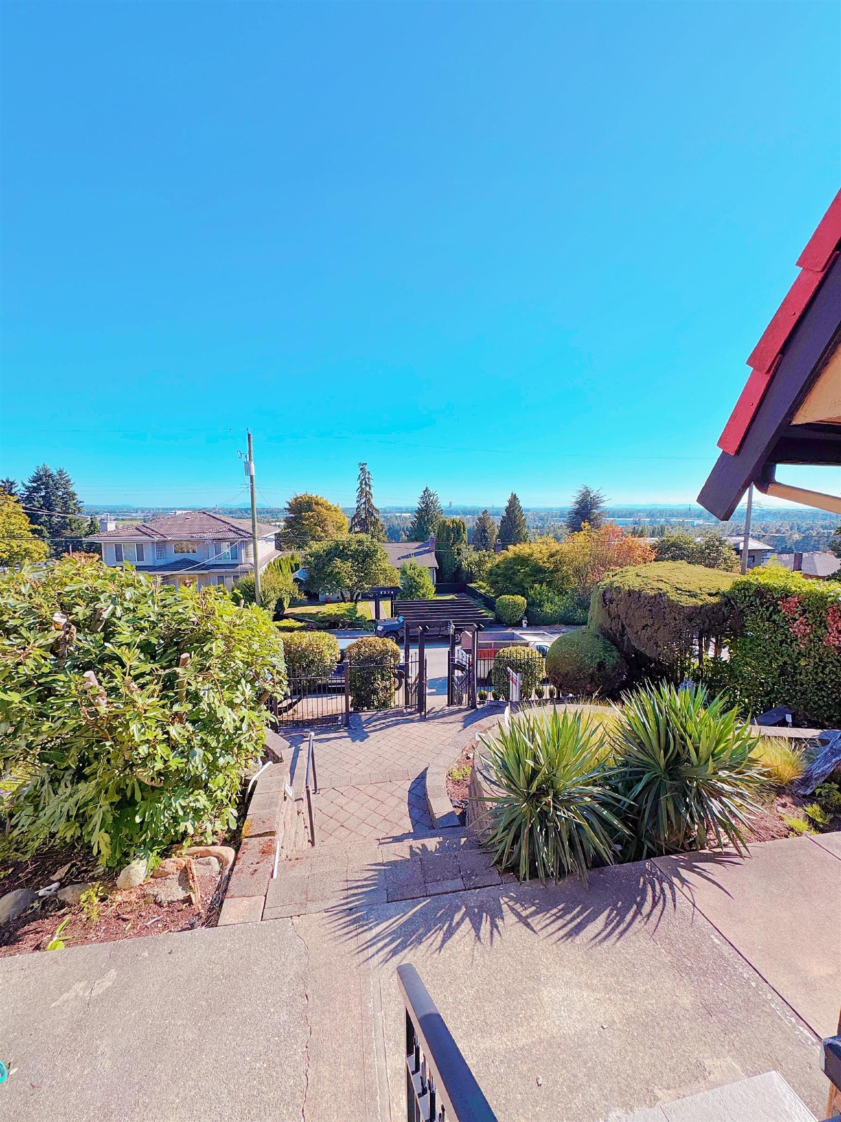5369 Patrick Street, Burnaby, V5J 3B2 — photo 4