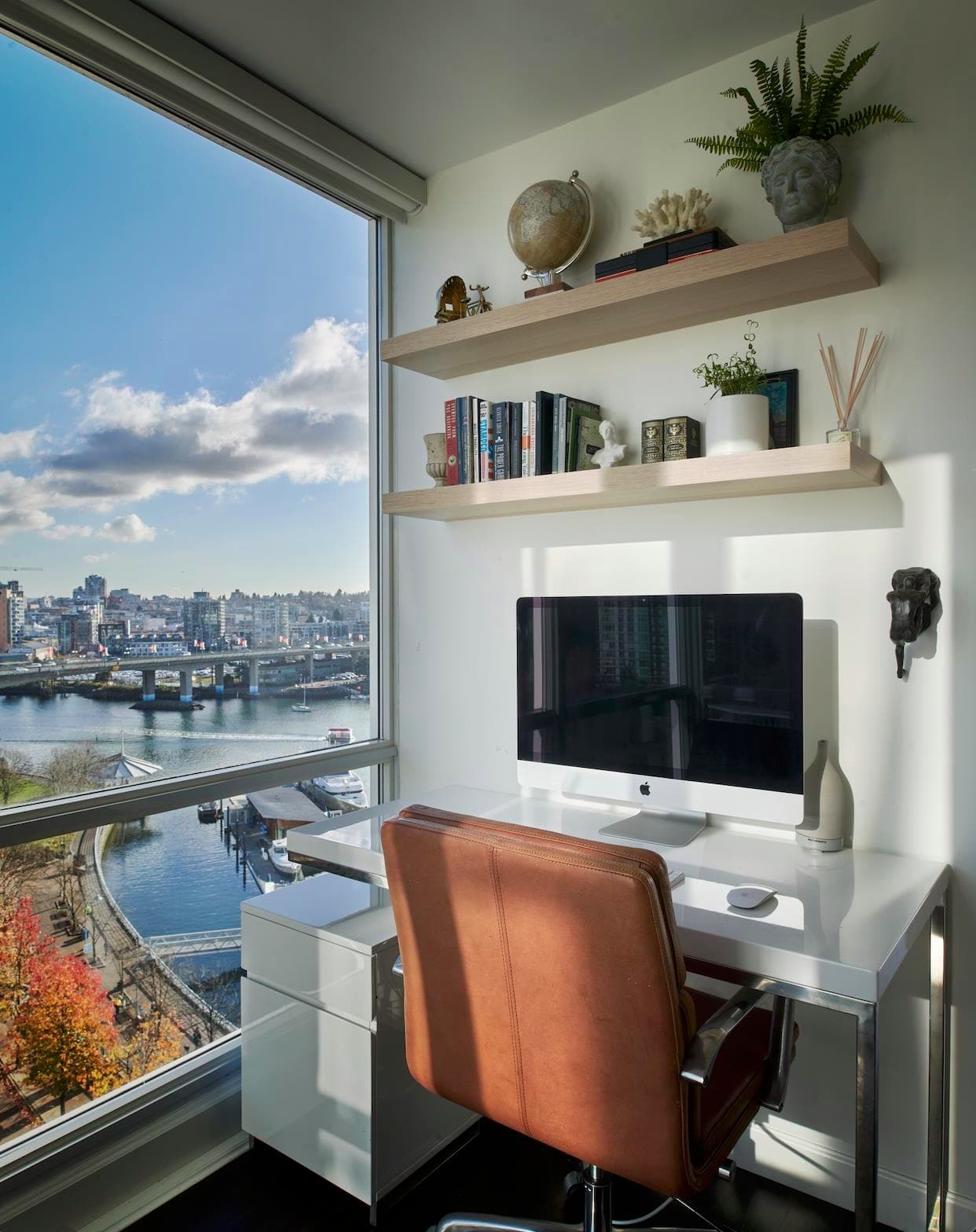 1077 Marinaside Crescent, Vancouver, V6Z 2Z4 — photo 5
