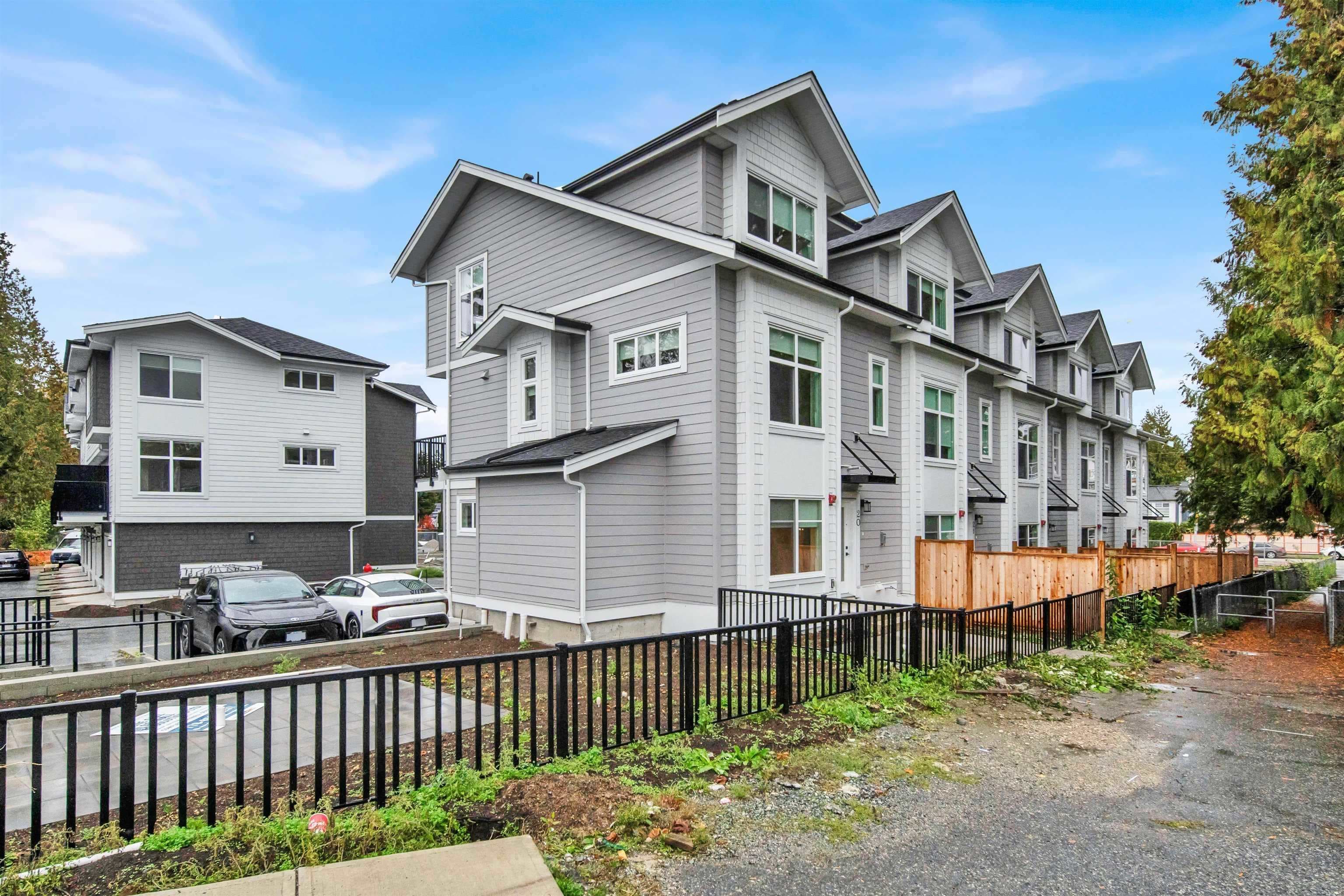 21 - 12770 105 Avenue, Surrey, V3V 0H2 — photo 3