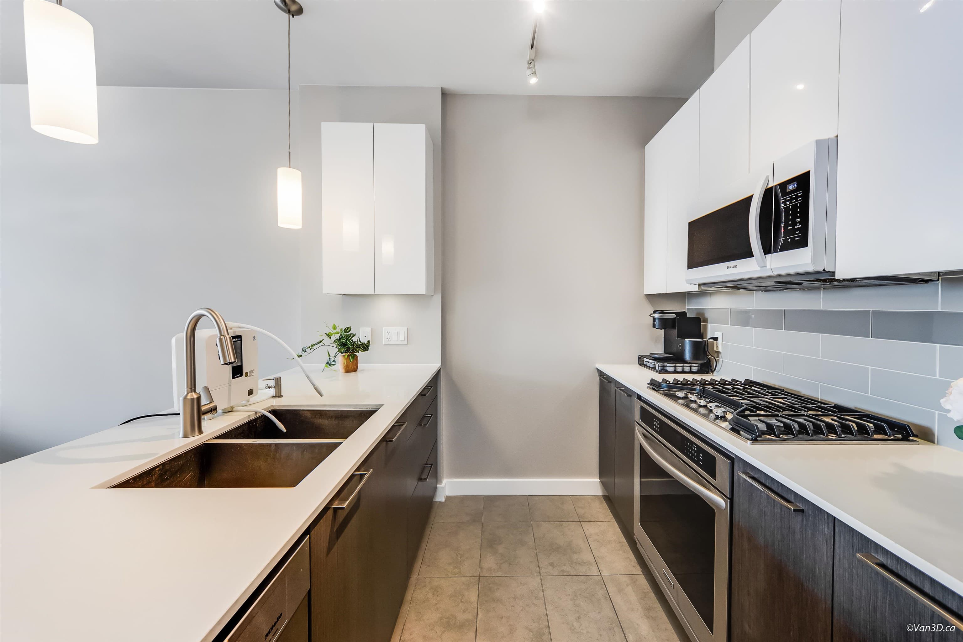 3018 - 5511 Hollybridge Way, Richmond, V7C 0A3 — photo 3