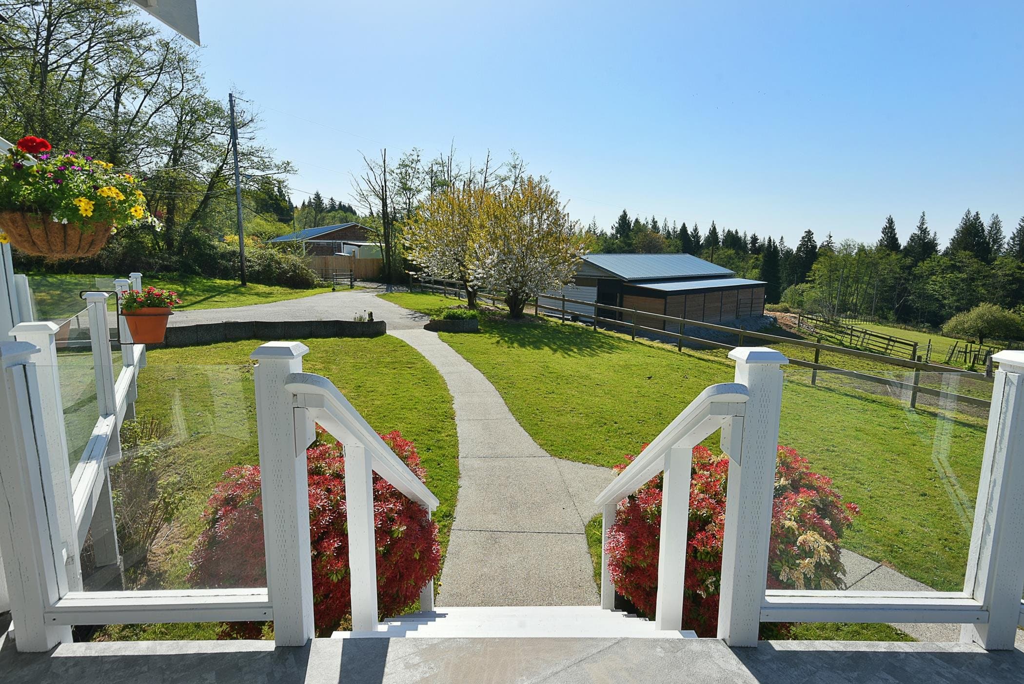 2010 Ranch Road, Roberts Creek, V0N 2W5 — photo 3