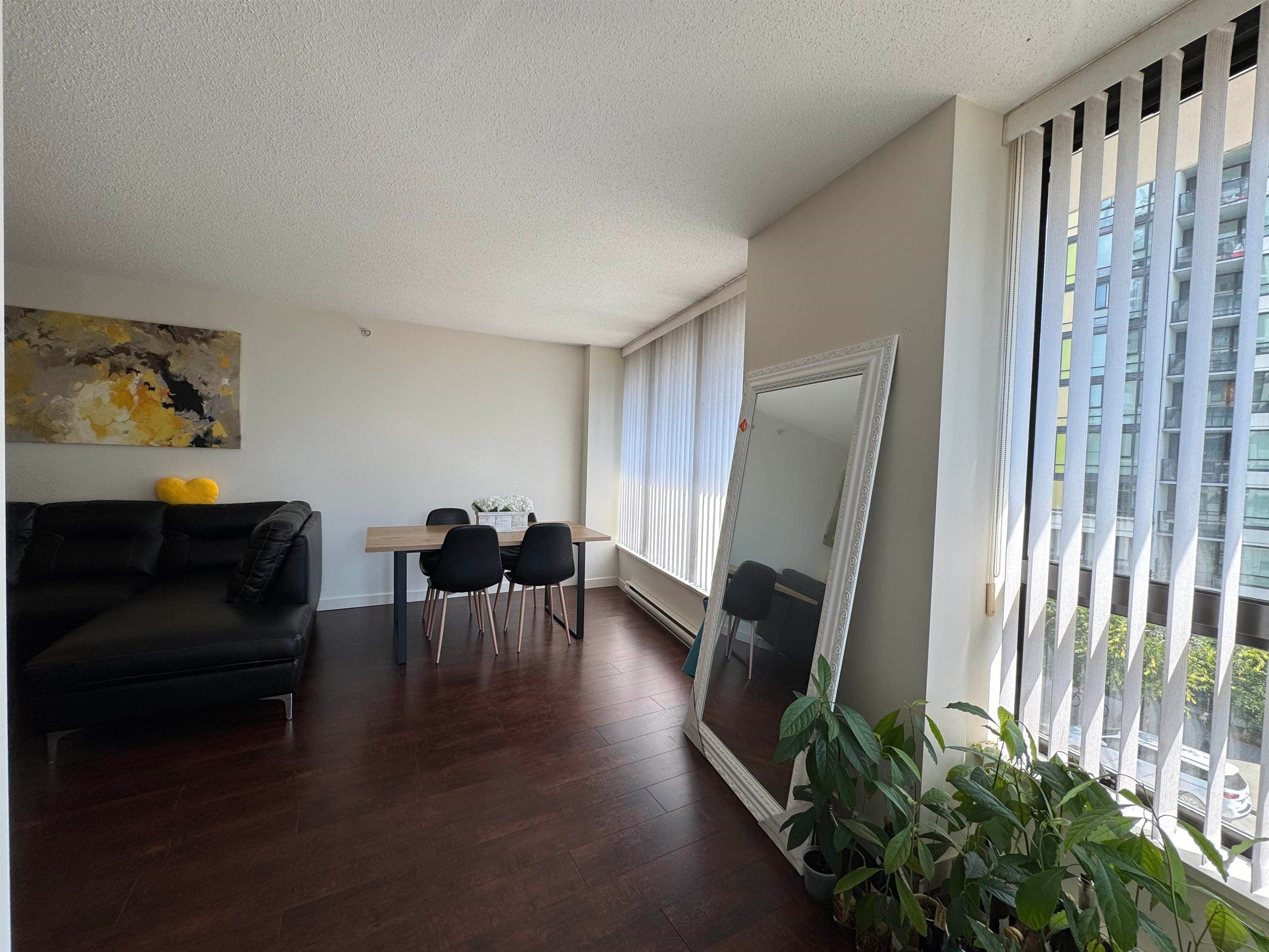 612 - 5811 No. 3 Road, Richmond, V6X 2C9 — photo 4