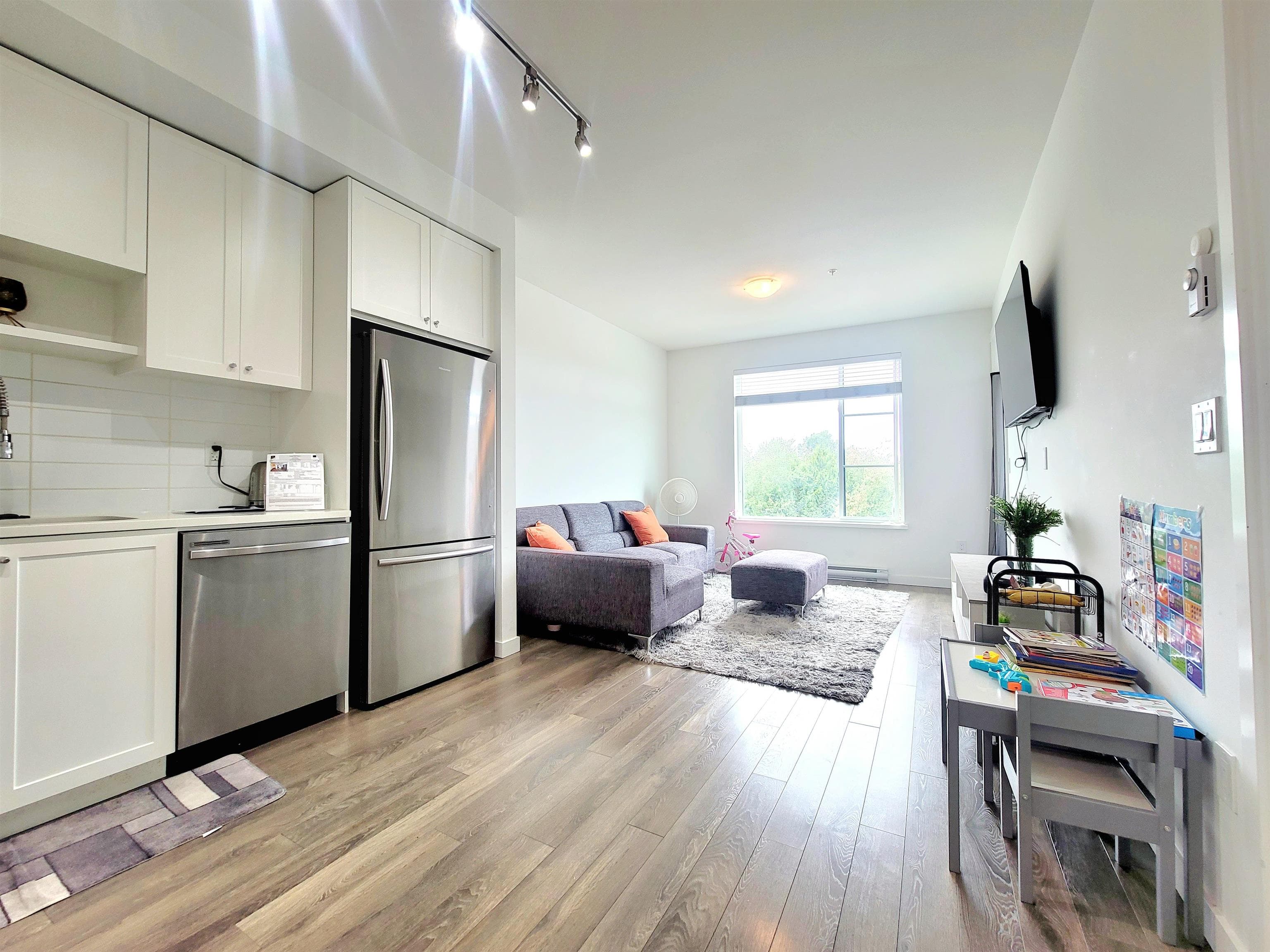 502 - 13623 81a Avenue, Surrey, V3W 3N7 — photo 3