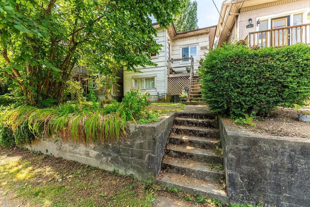 4225 John Street, Vancouver, V5V 3W8 — photo 1