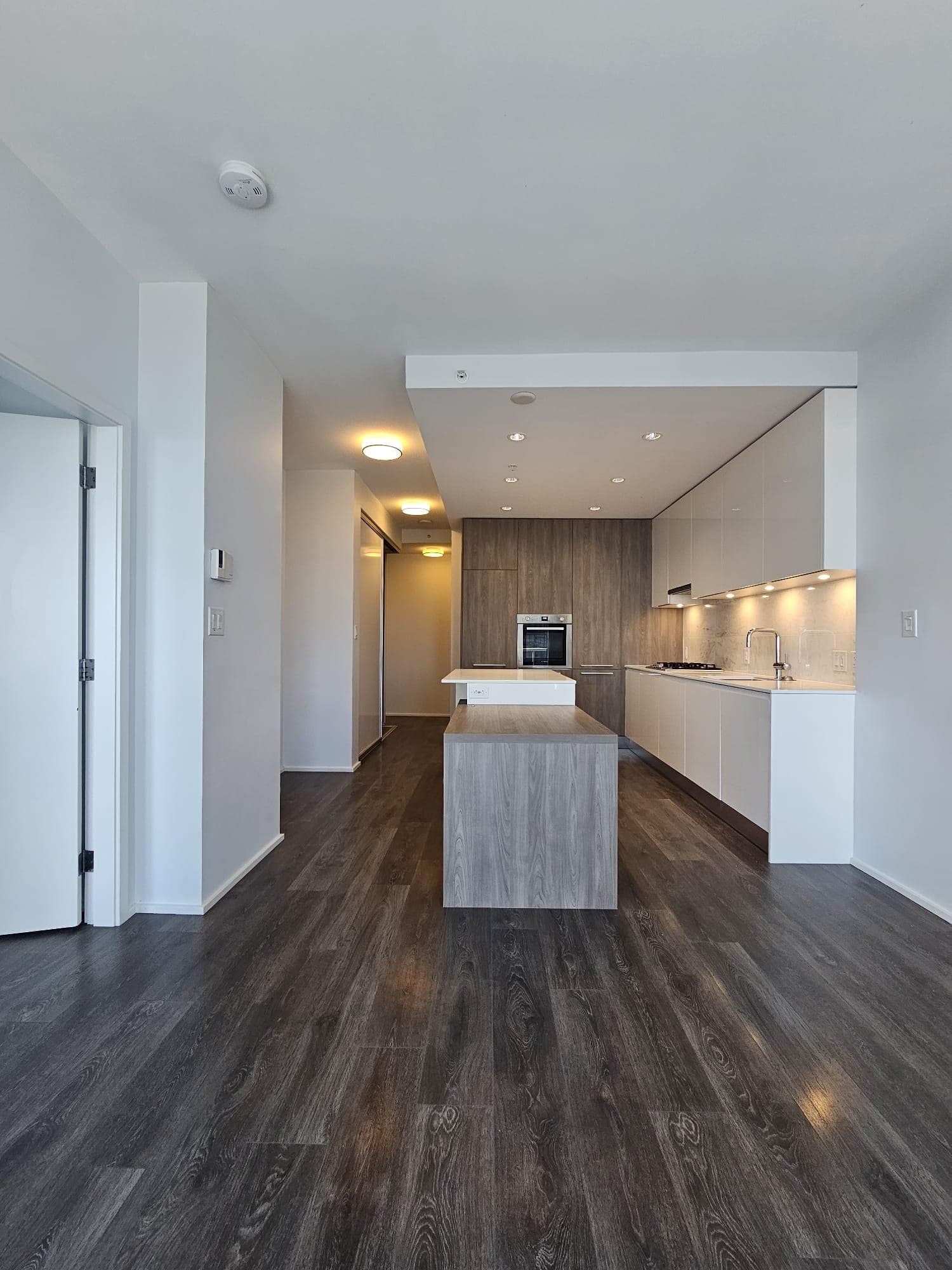 4601 - 1955 Alpha Way, Burnaby, V5C 0K6 — photo 2