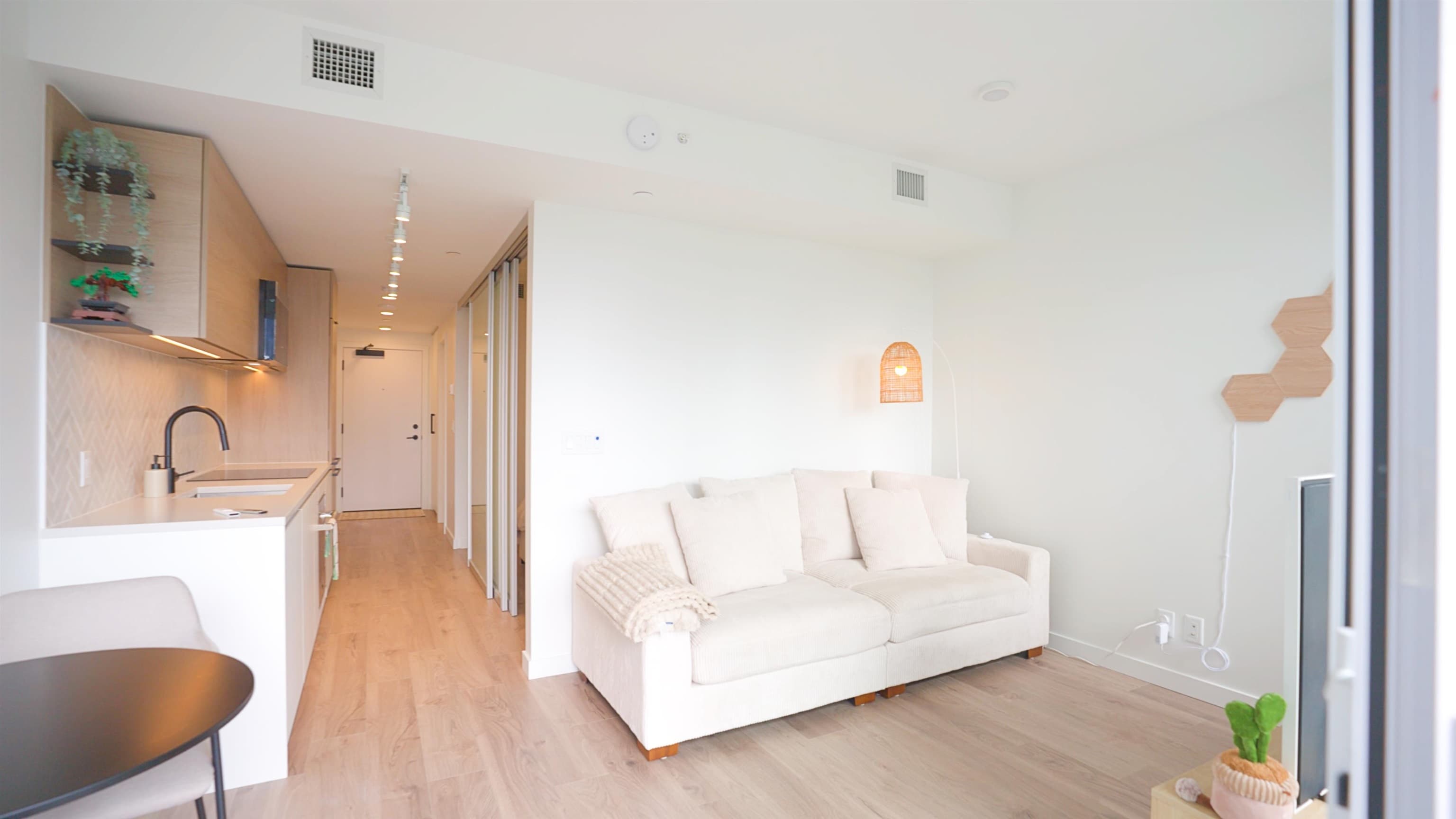 1409 - 13428 105 Avenue, Surrey