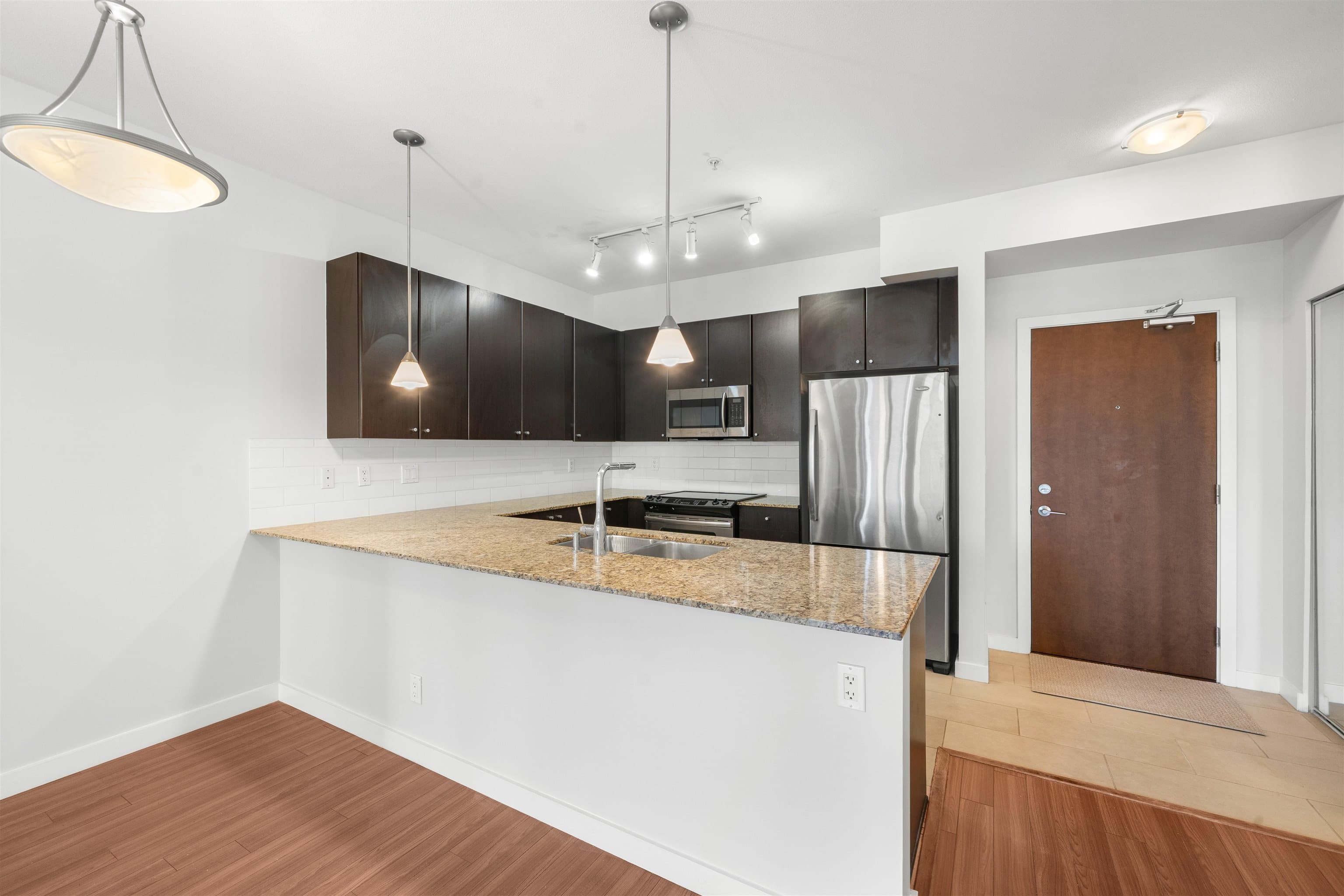 317 - 225 Francis Way, New Westminster, V3L 0G1 — photo 3