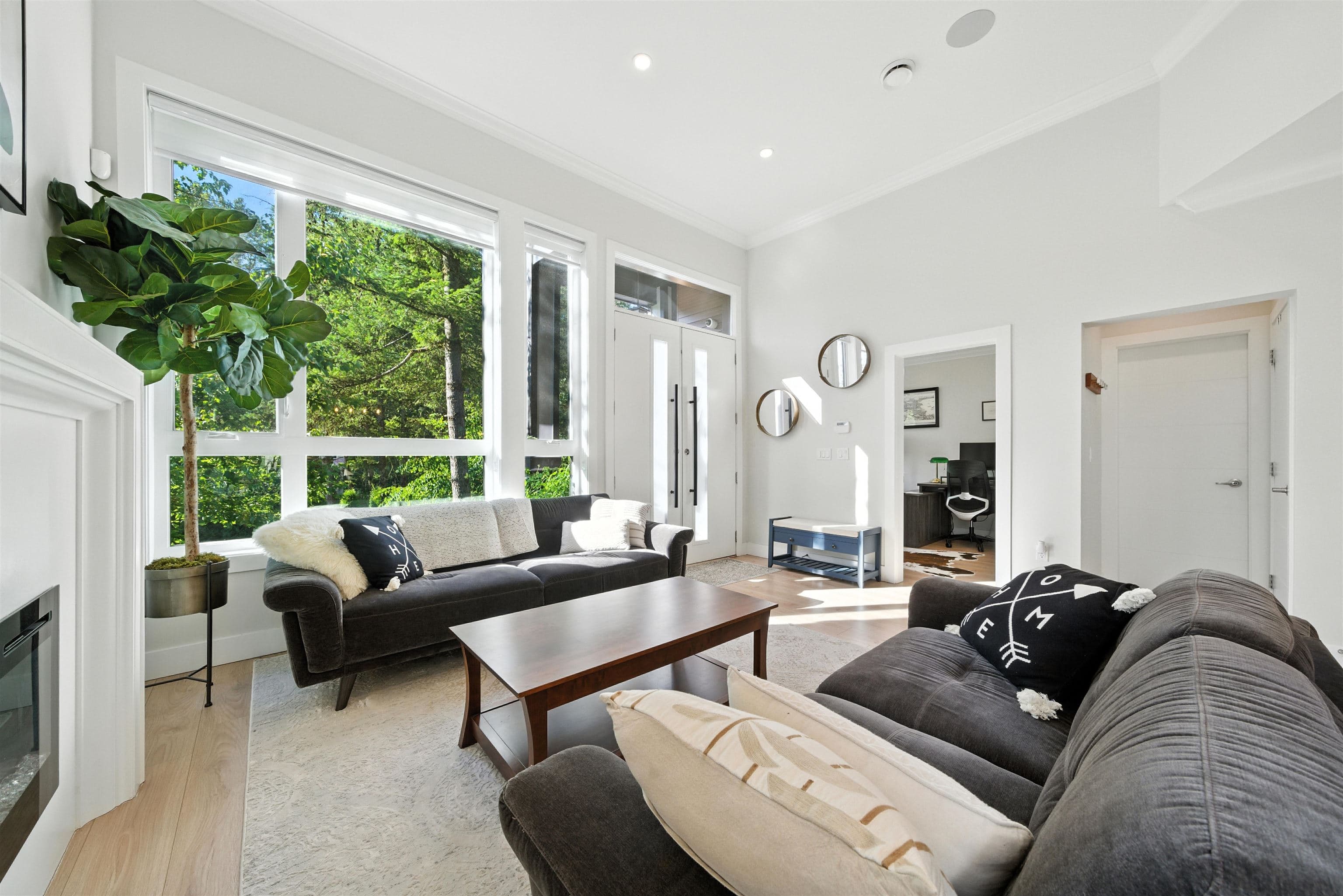 870 Browning Place, North Vancouver, V7H 1X1 — photo 4