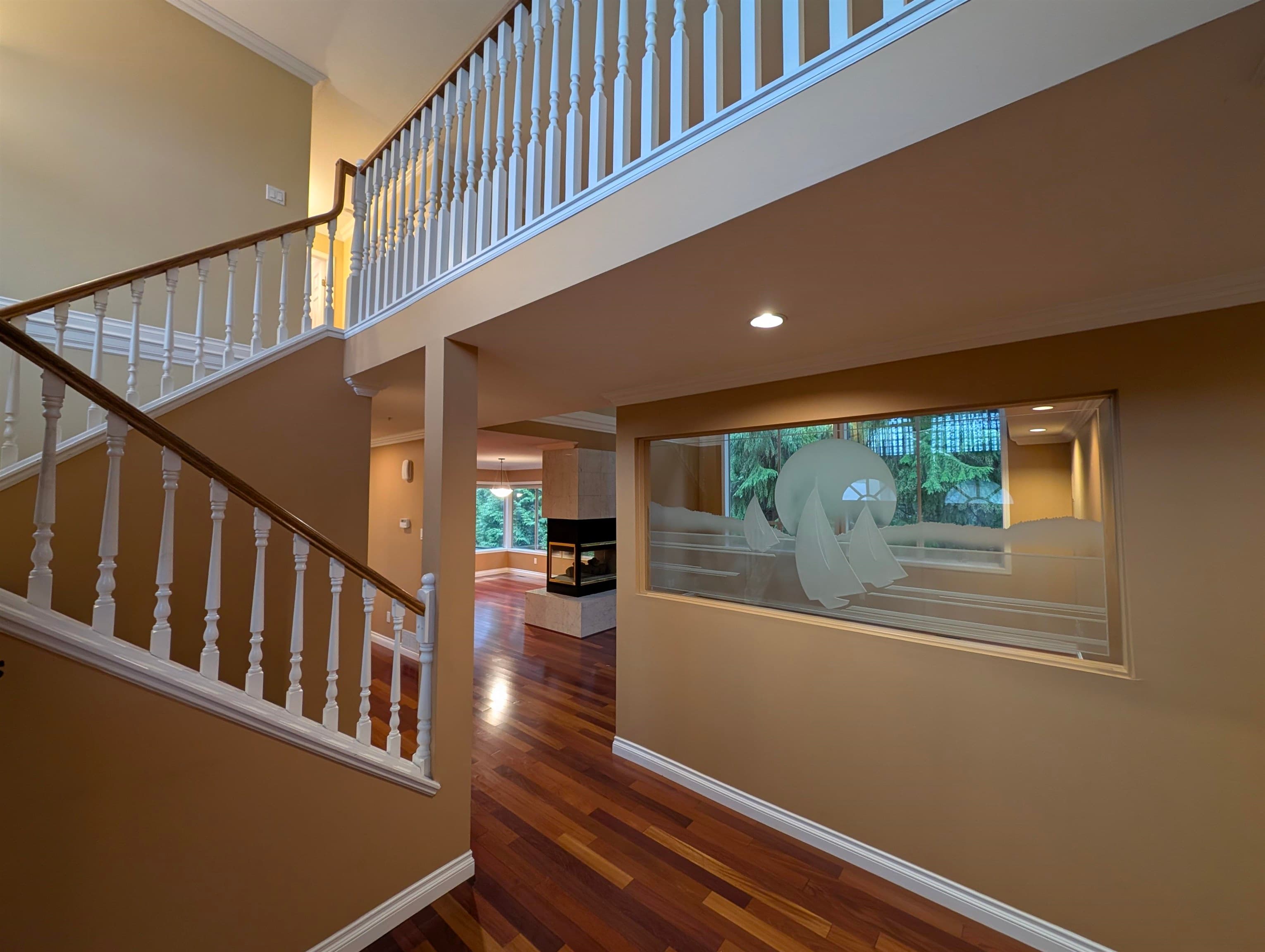 3908 Blantyre Place, North Vancouver, V7G 2G4 — photo 3