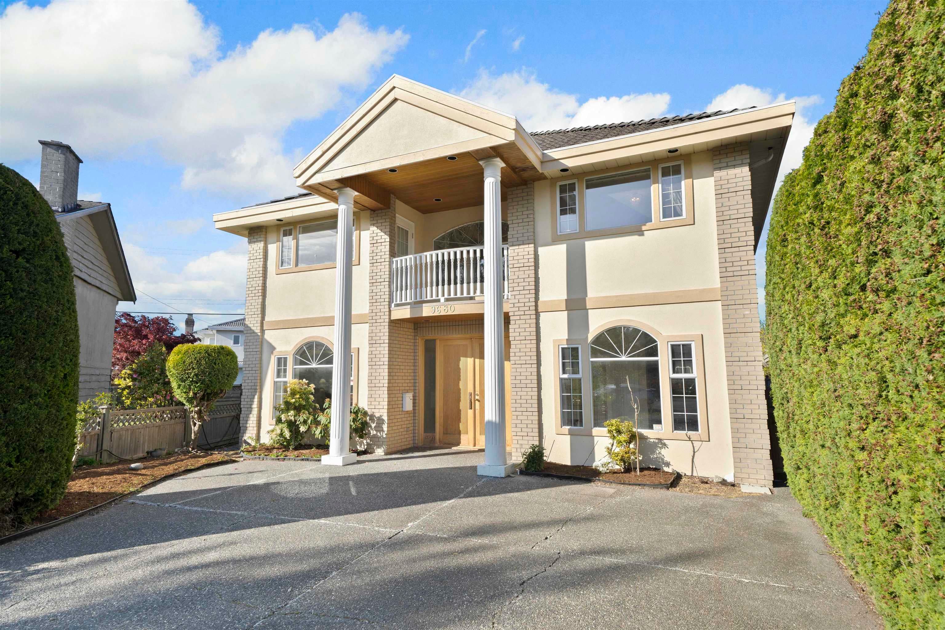 9680 Gilhurst Crescent, Richmond