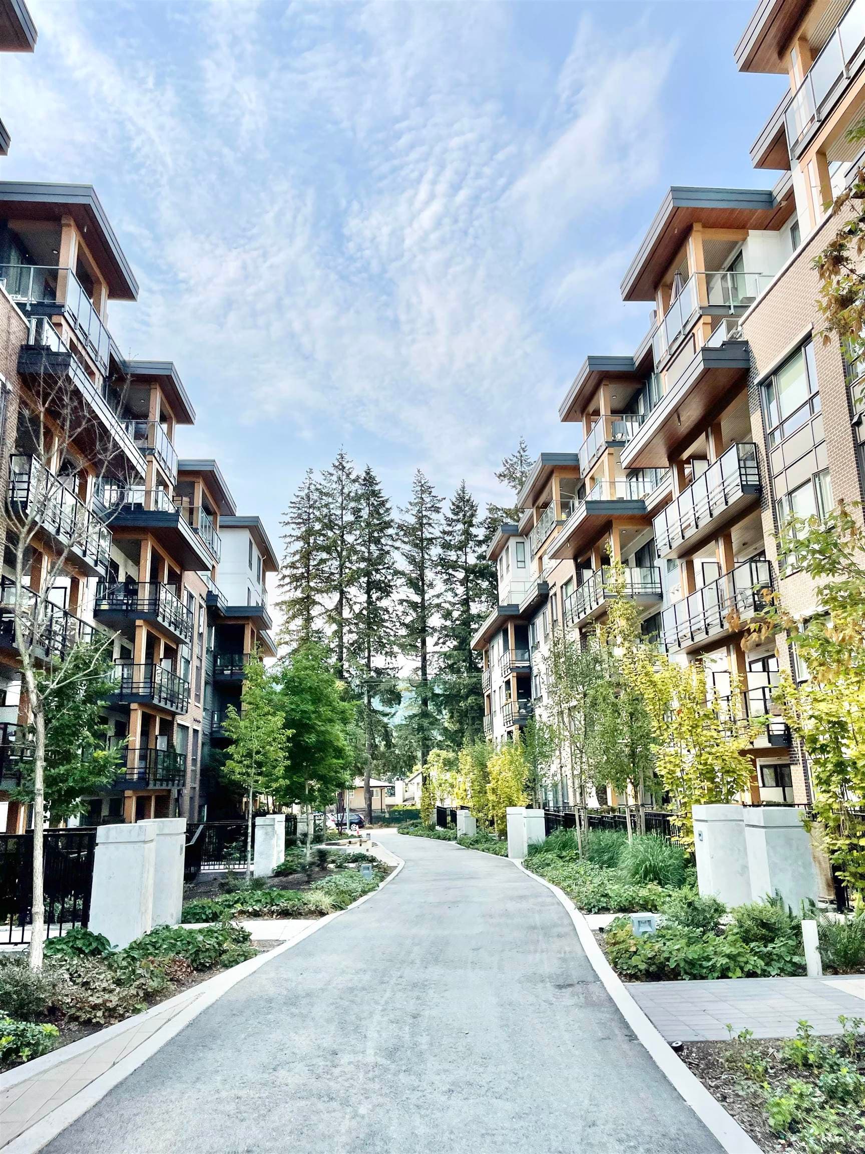 601 - 741 Anskar Court, Coquitlam, V3J 0N3 — photo 3