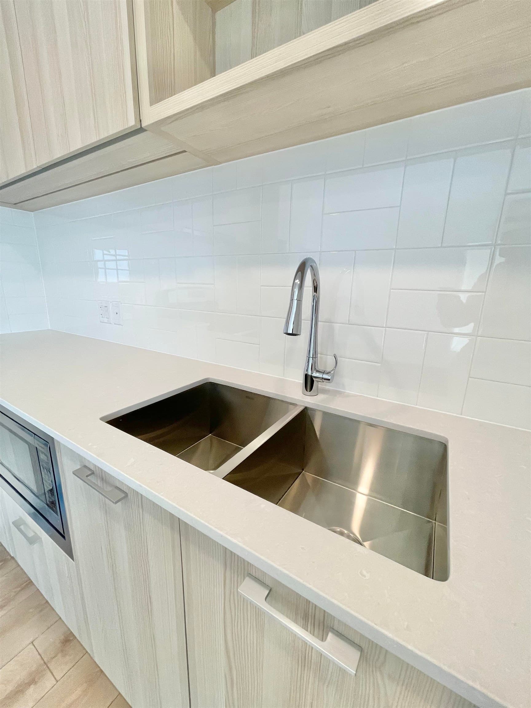 601 - 741 Anskar Court, Coquitlam, V3J 0N3 — photo 5
