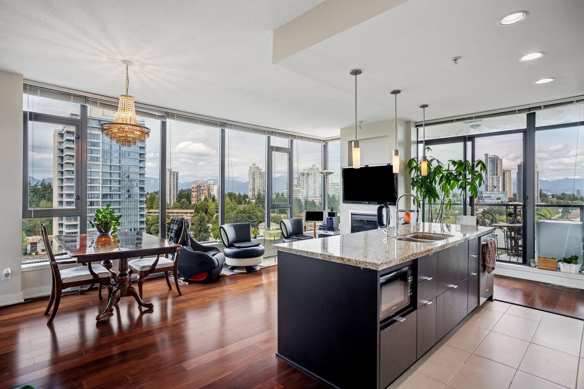 2103 - 7088 18th Avenue, Burnaby, V3N 0A2 — photo 1