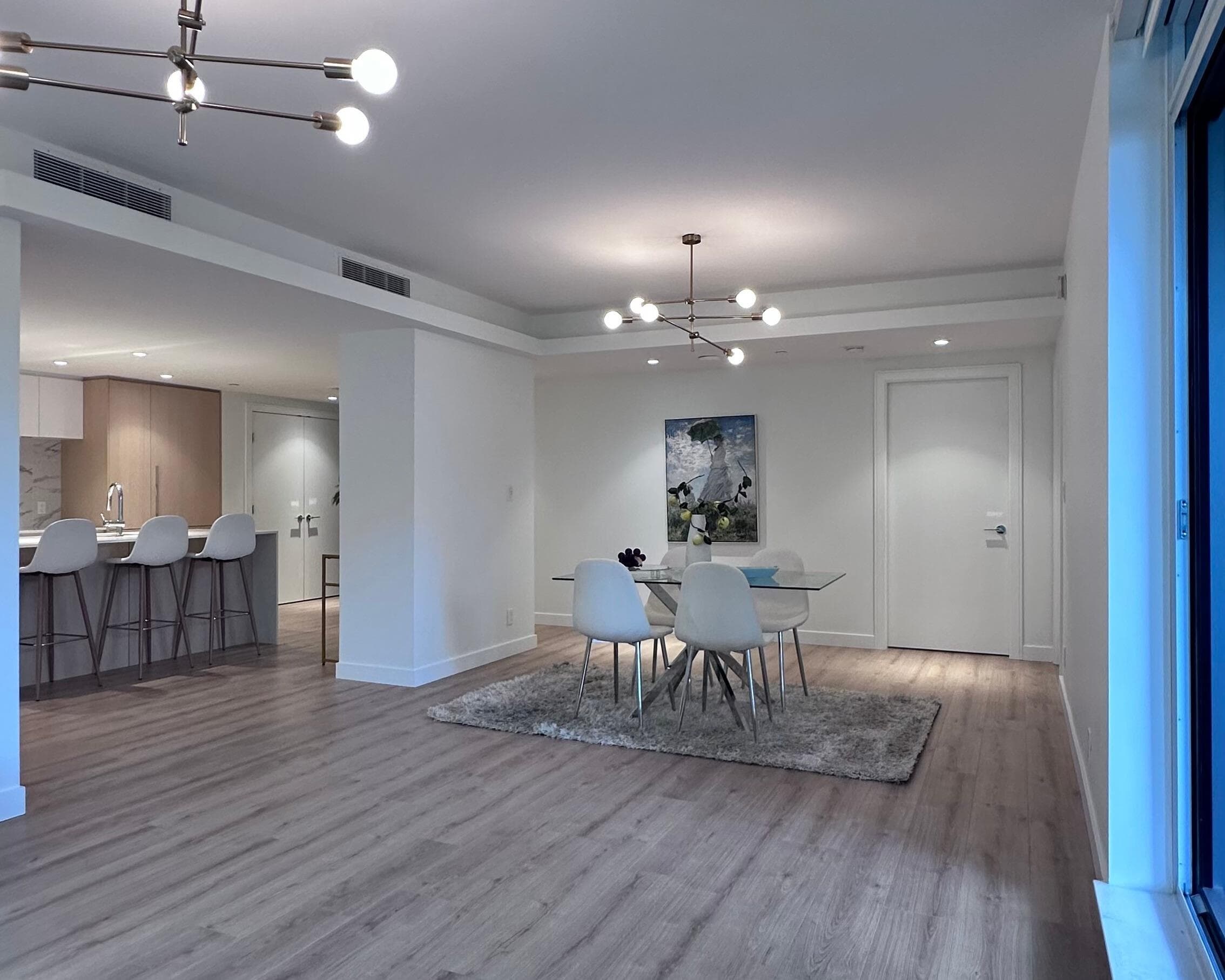 304 - 1500 Fern Street, North Vancouver, V7J 0E6 — photo 3