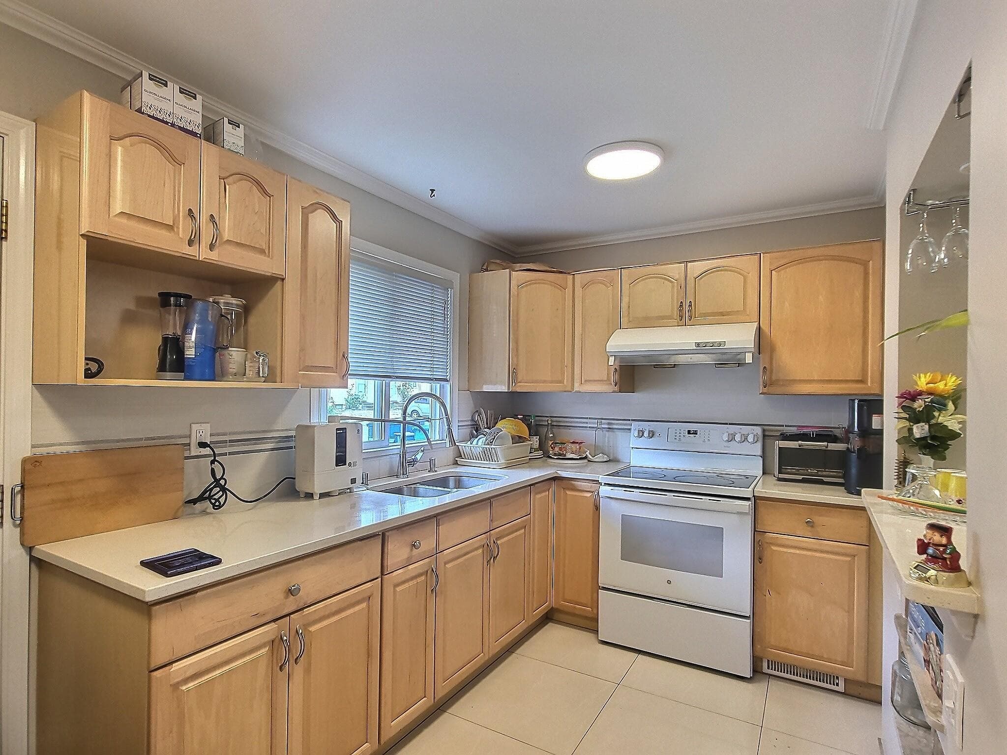 6878 Arlington Street, Vancouver, V5S 3N9 — photo 2