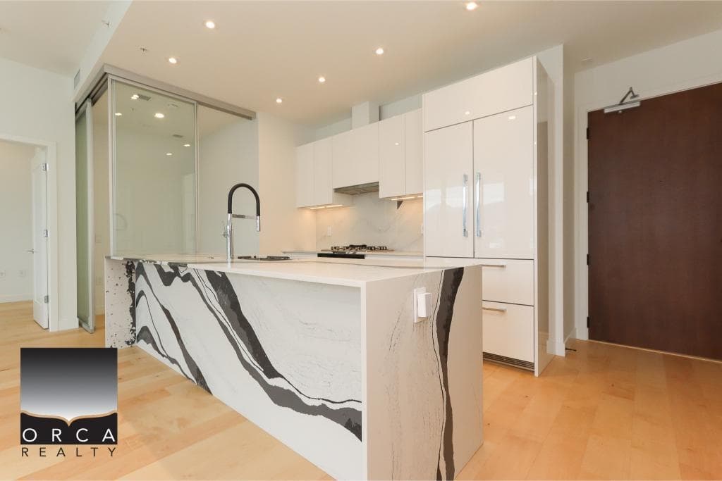 1605 - 135 13th, North Vancouver, V7L 0J8 — photo 3