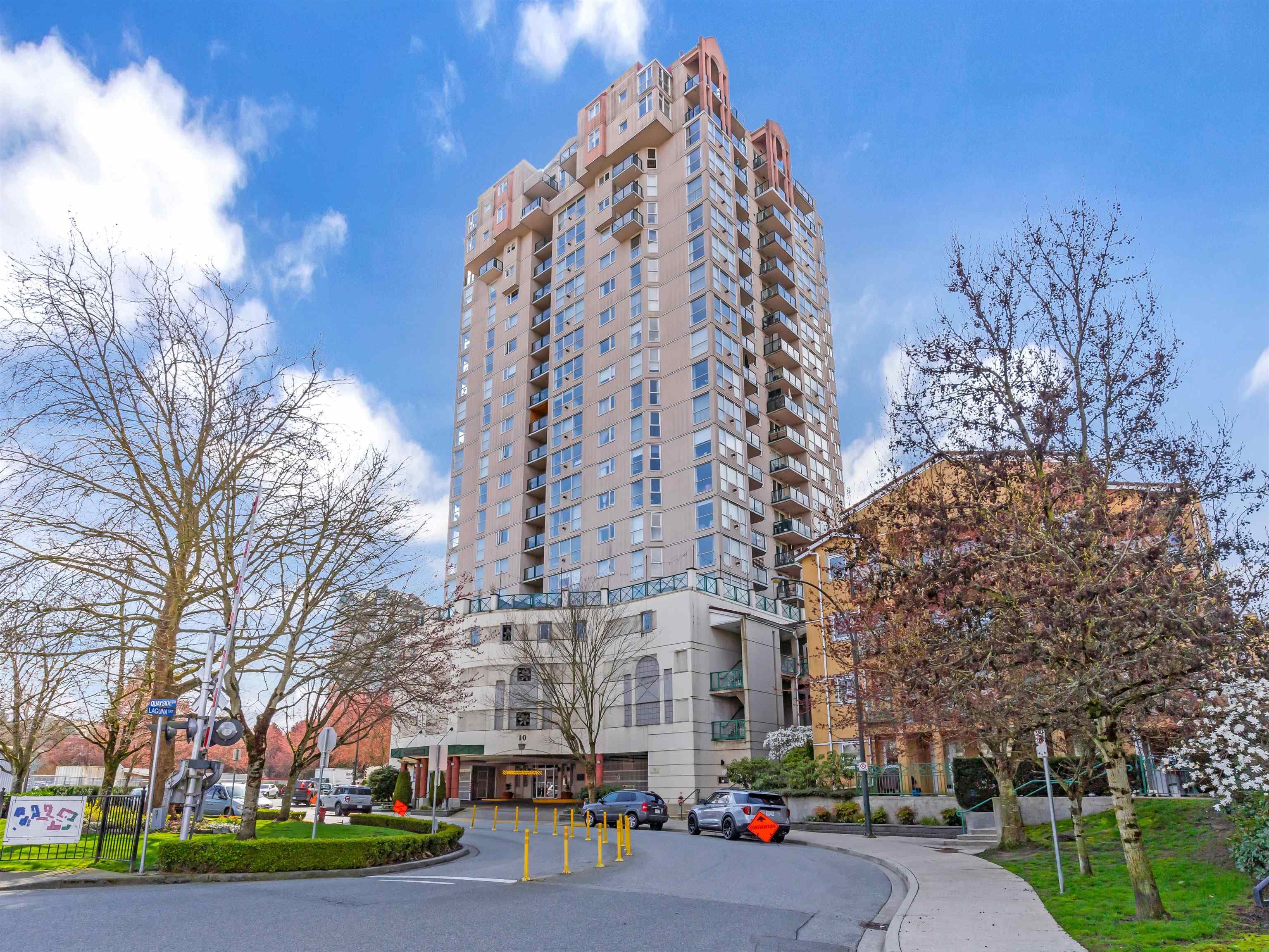 2205 - 10 Laguna Court, New Westminster